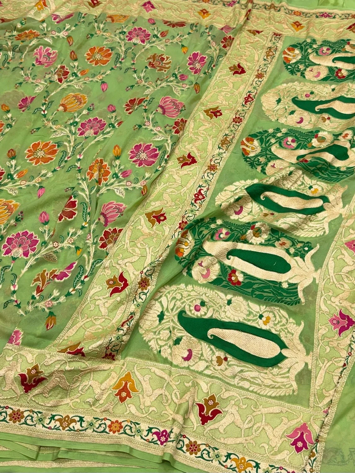 Apple Green Pure Banarasi Minakari Chiffon Georgette Saree - Image 3