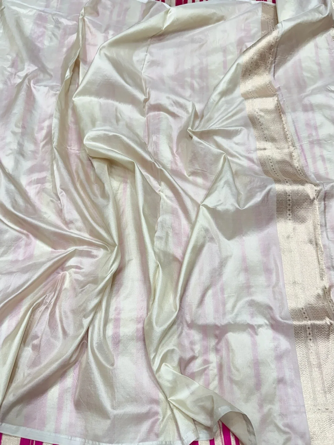 Ivory Banarasi Minakari Pure Silk Brocade Saree - Image 2