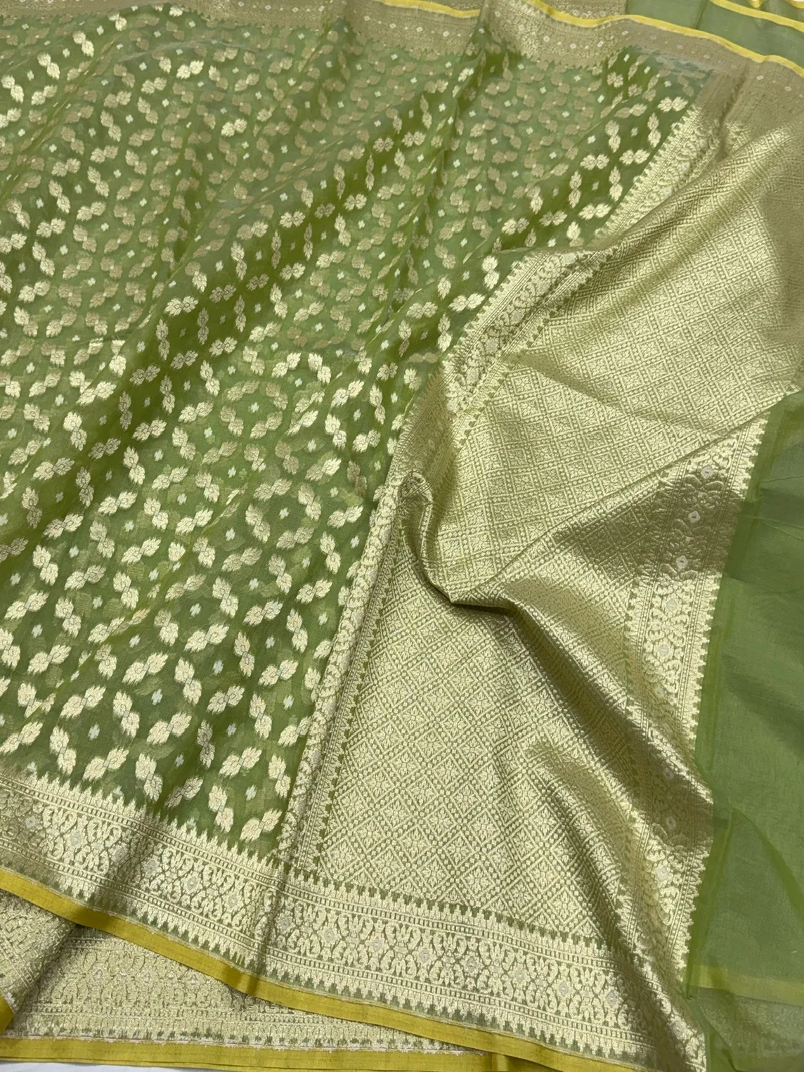 Green Banarasi Pure Kora Cotton Saree - Image 3