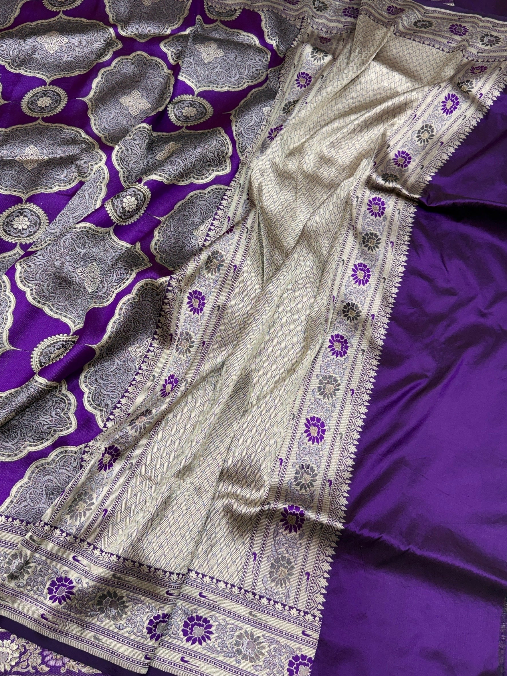 Banarasi Pure Multicolour Silk Saree - Image 6