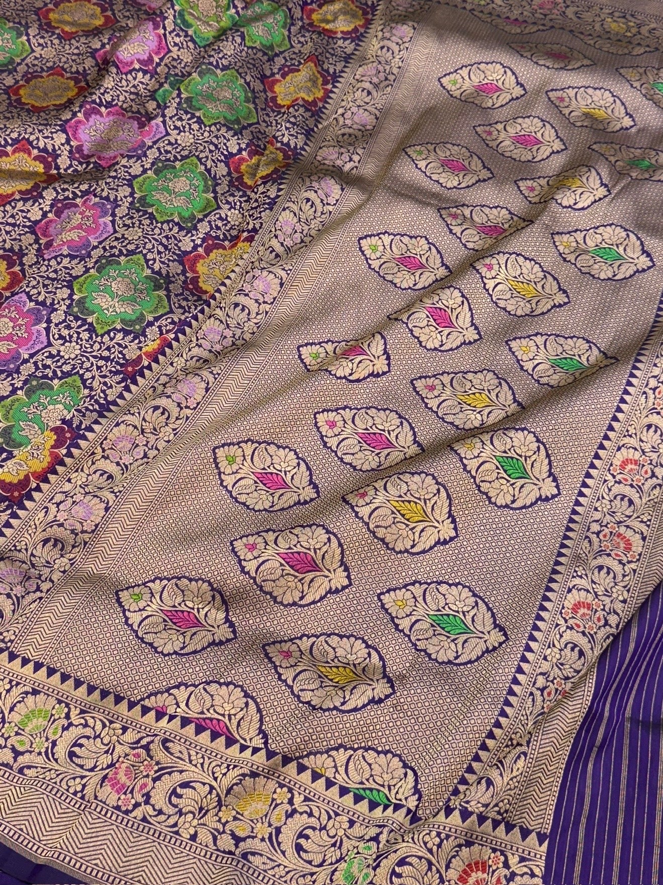 Banarasi Tilfi Minakari Pure Katan Silk Saree | Pure Silk | Minakari Work | Cutwork Technique | Banarasi Katan Silk Saree - Image 12