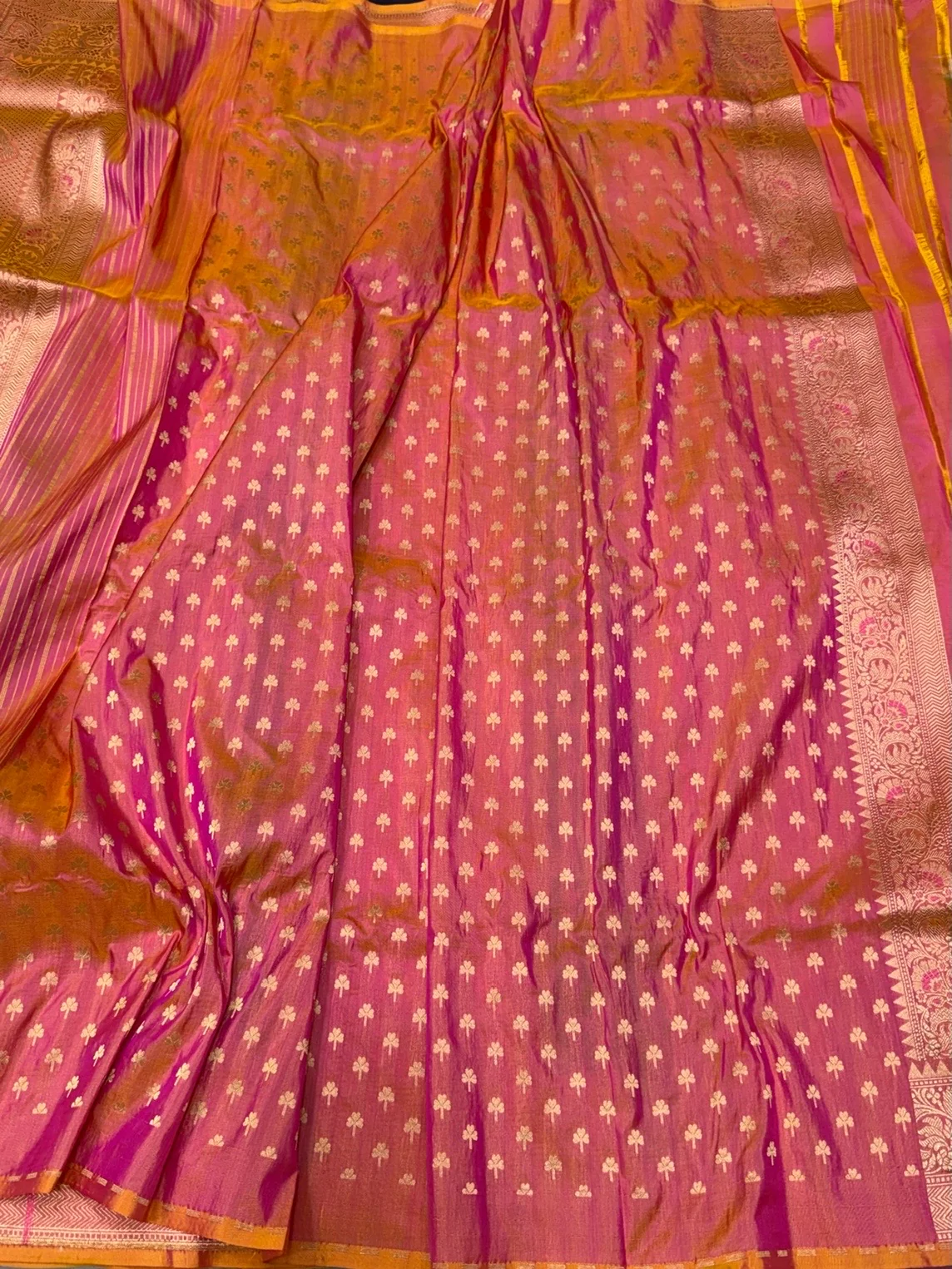 Banarasi Tilfi Minakari Pure Katan Silk Saree | Pure Silk | Minakari Work | Cutwork Technique | Banarasi Katan Silk Saree - Image 8