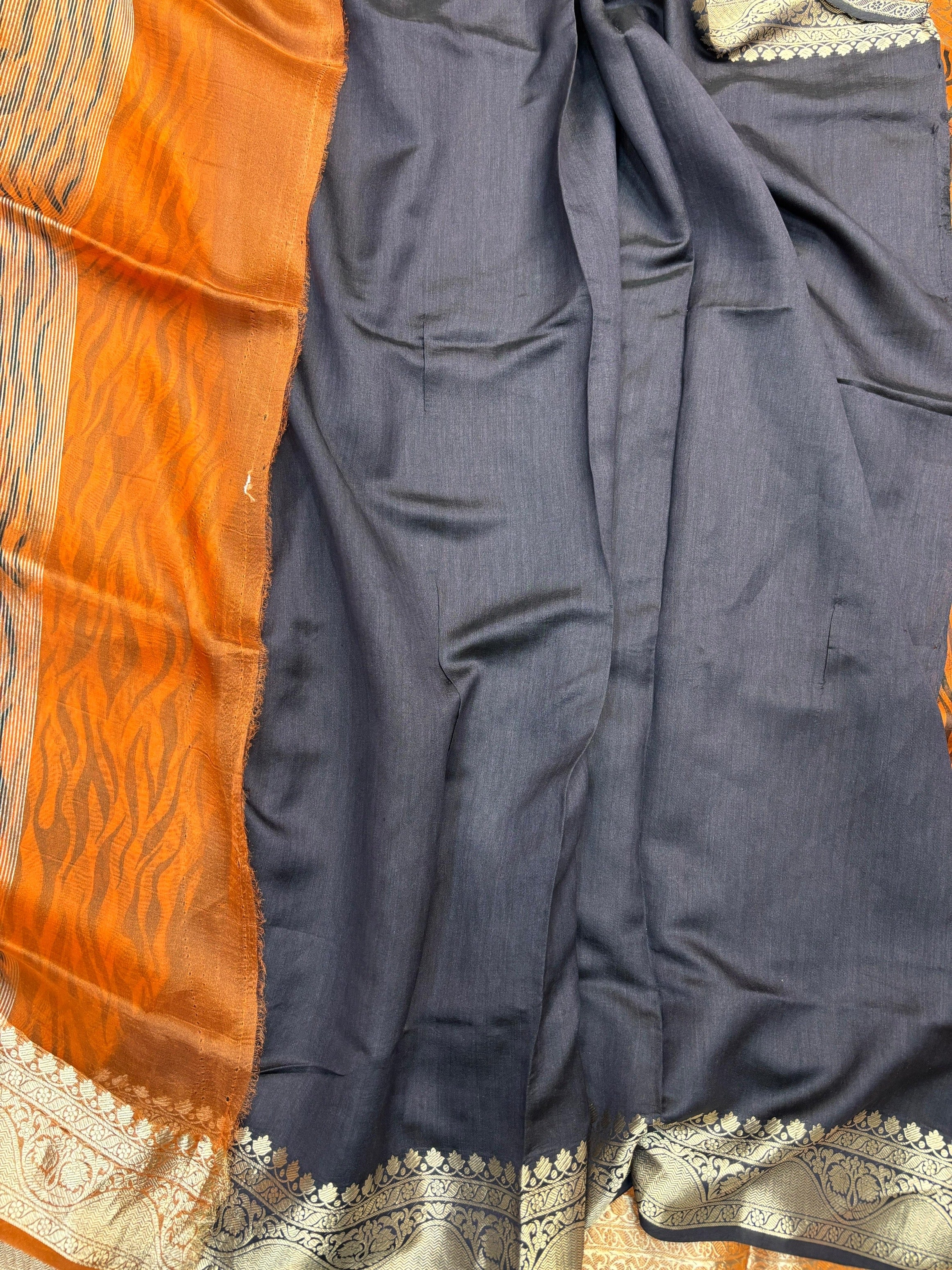 Printed Pure Organza Silk Saree - Image 5