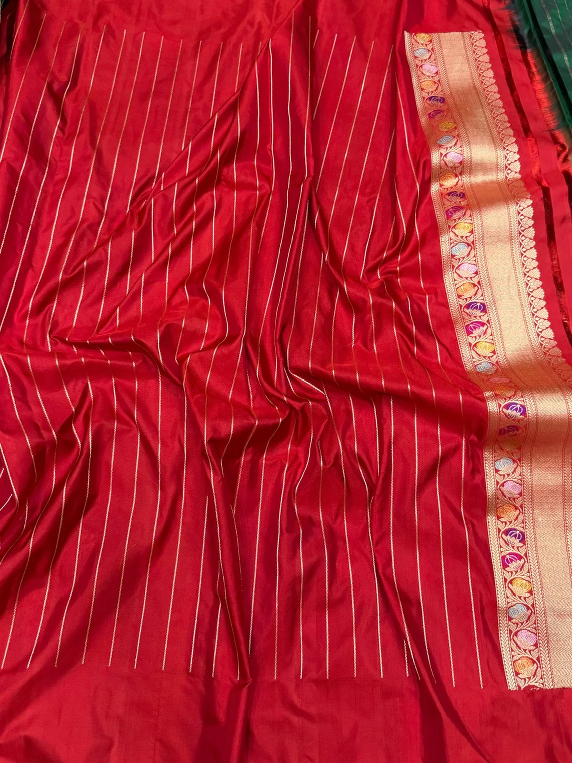 Bottle Green Handwoven Pure Banarasi Silk Saree - Image 2