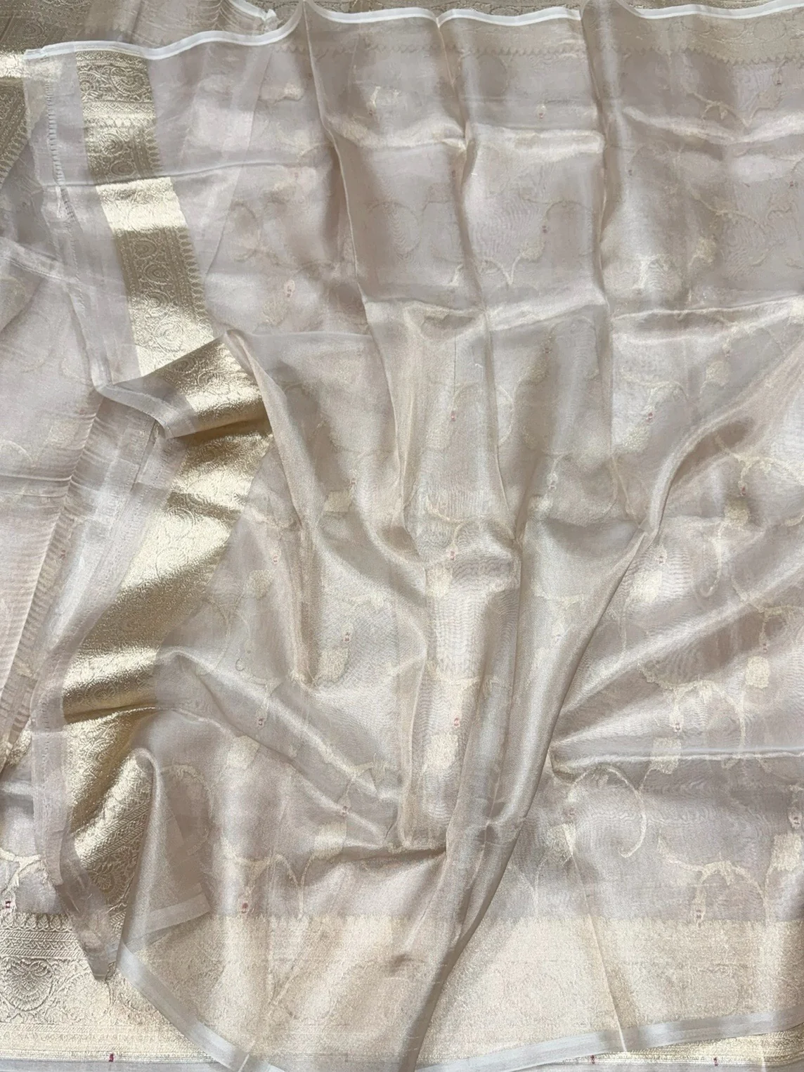 Champagne Gold Pure Banarasi Tissue Silk Saree Pure Kora Tissue - Image 2