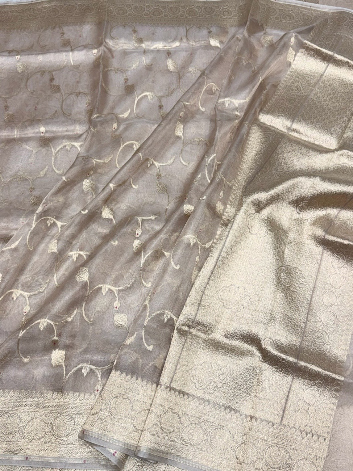 Champagne Gold Pure Banarasi Tissue Silk Saree Pure Kora Tissue - Image 3