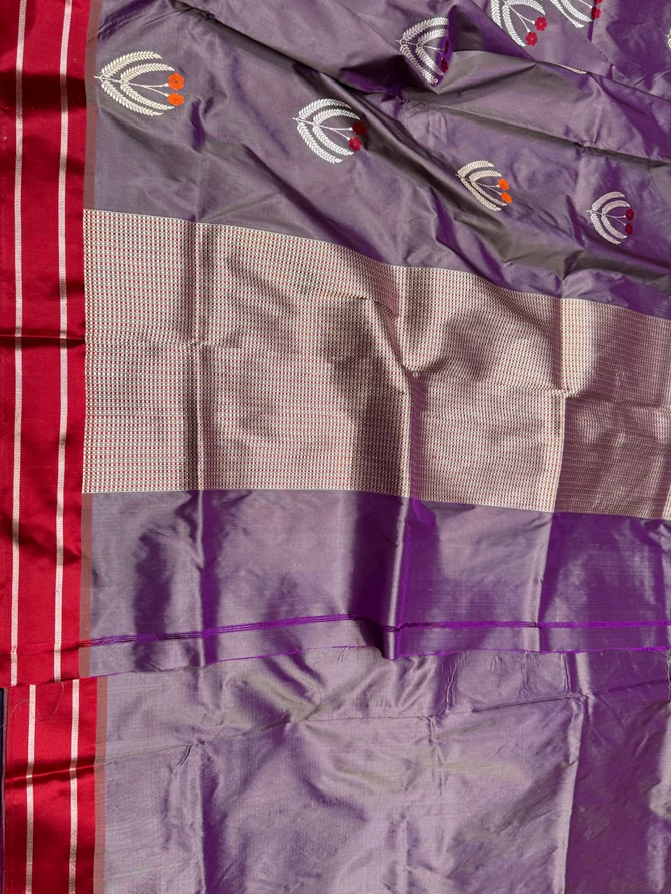 Handwoven Pure Banarasi Satin Border Silk Saree - Image 7