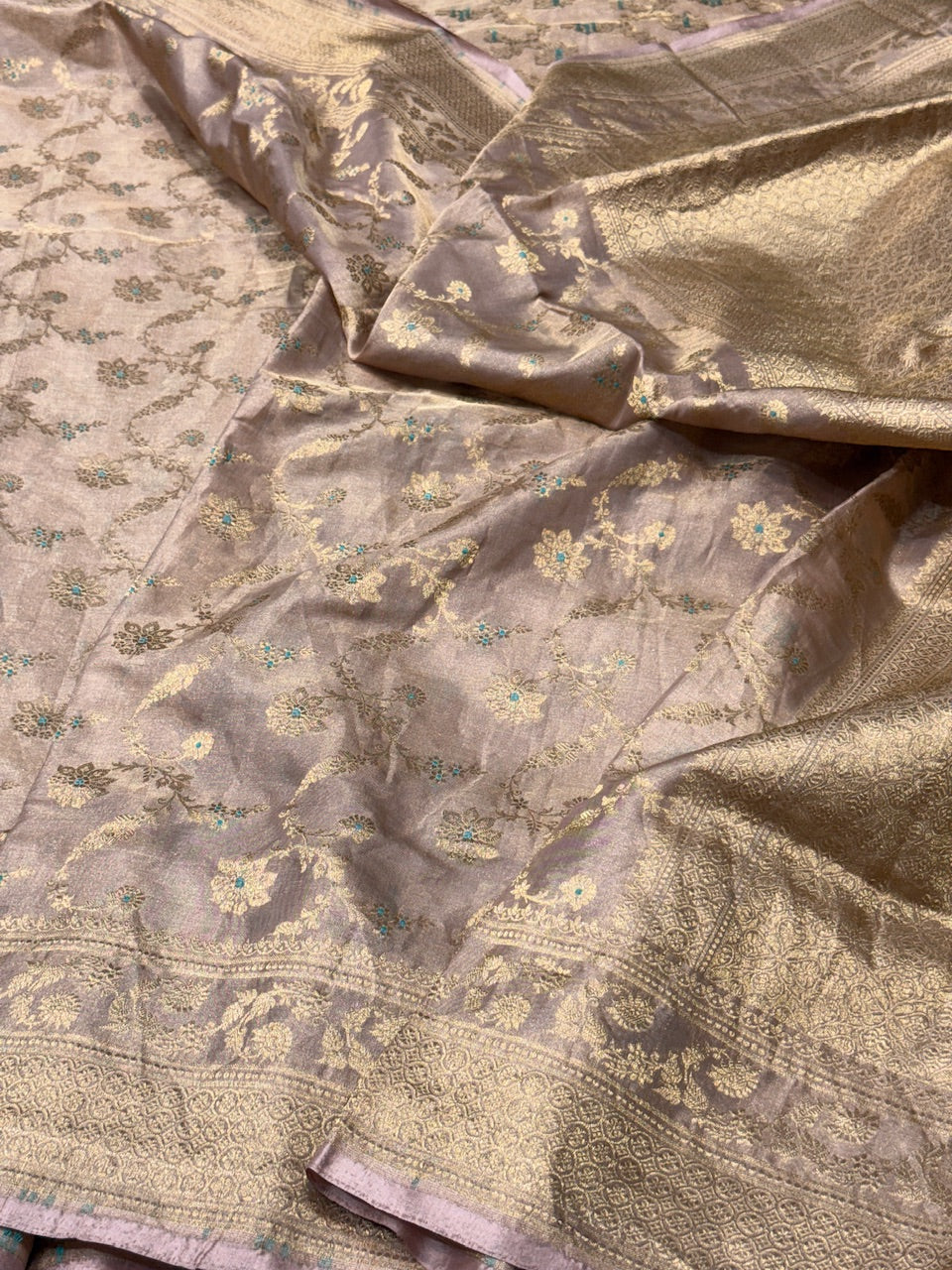 Banarasi Tissue Silk Saree - Image 12