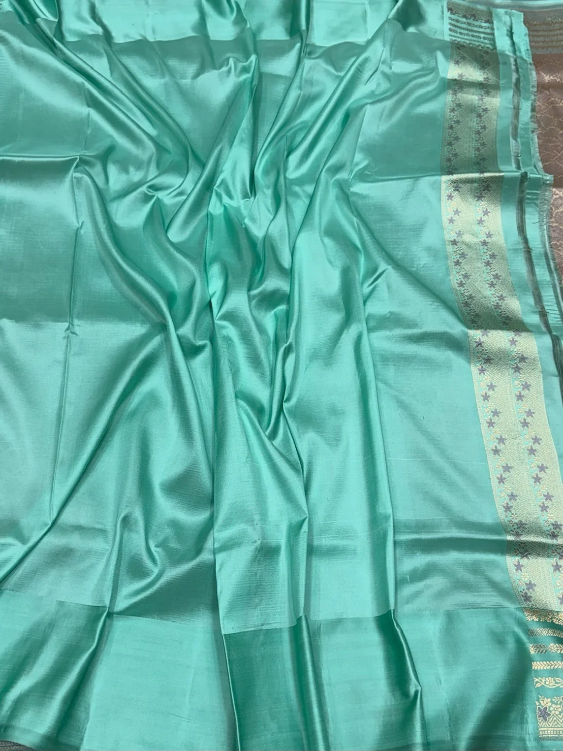 Grey Banarasi Pure Satin Border Silk Saree - Image 2