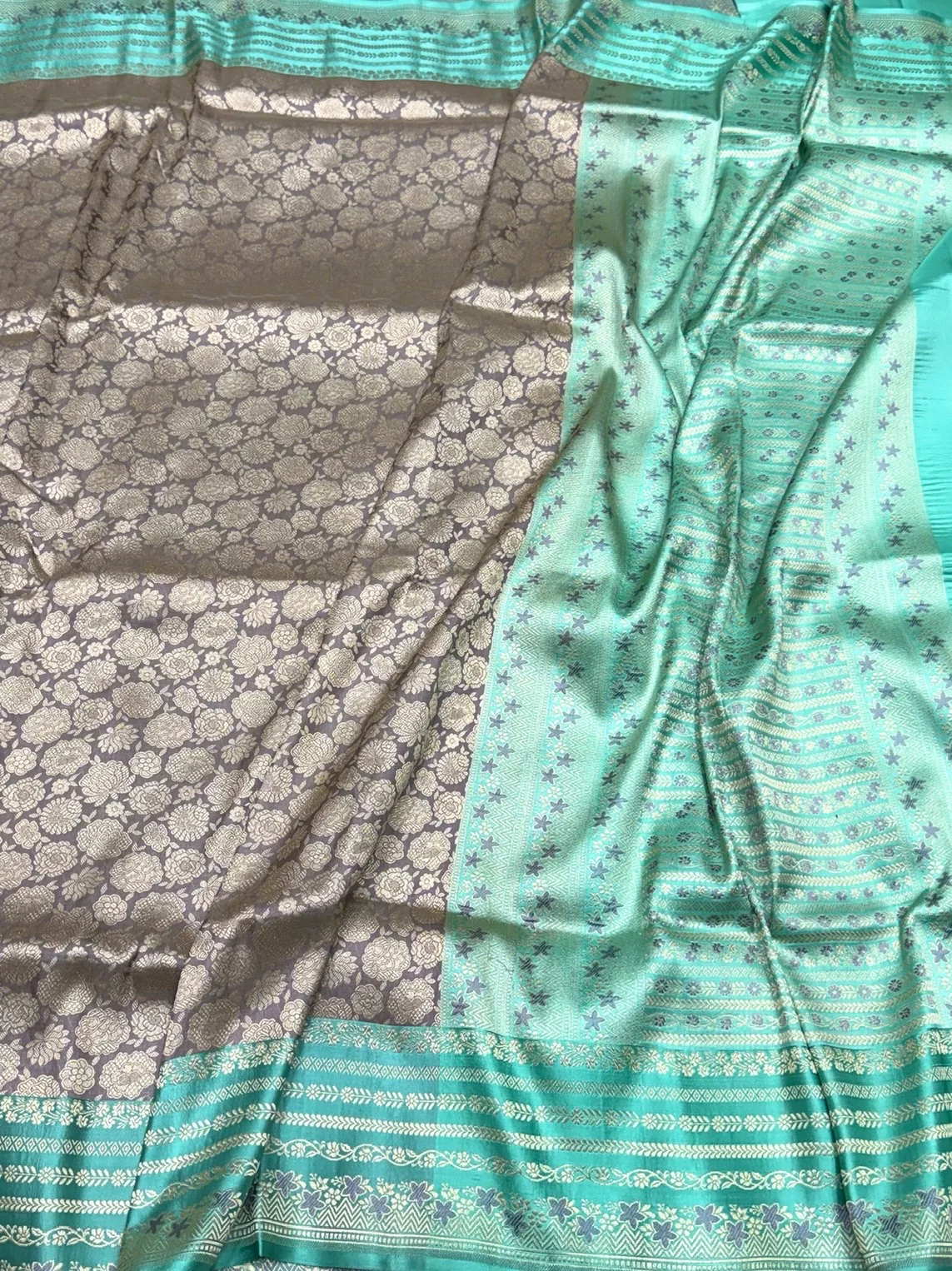 Grey Banarasi Pure Satin Border Silk Saree - Image 3