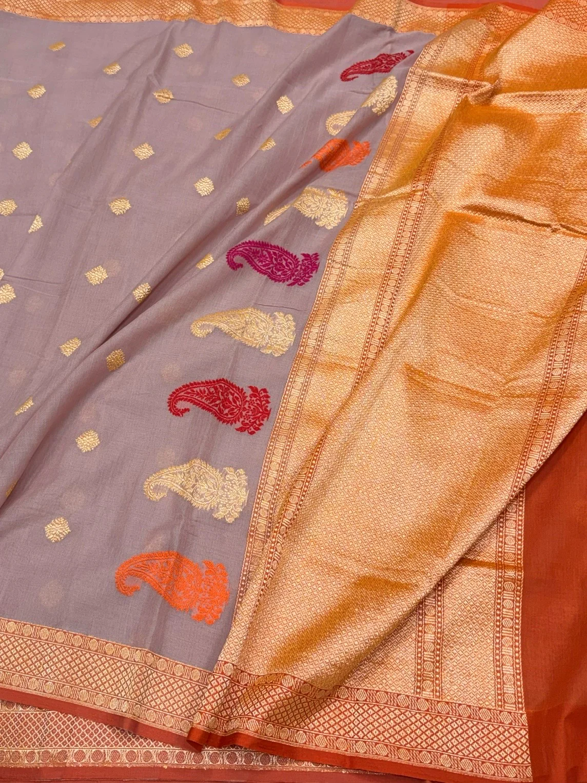 Mauve Handwoven Banarasi Pure Cotton Saree - Image 3
