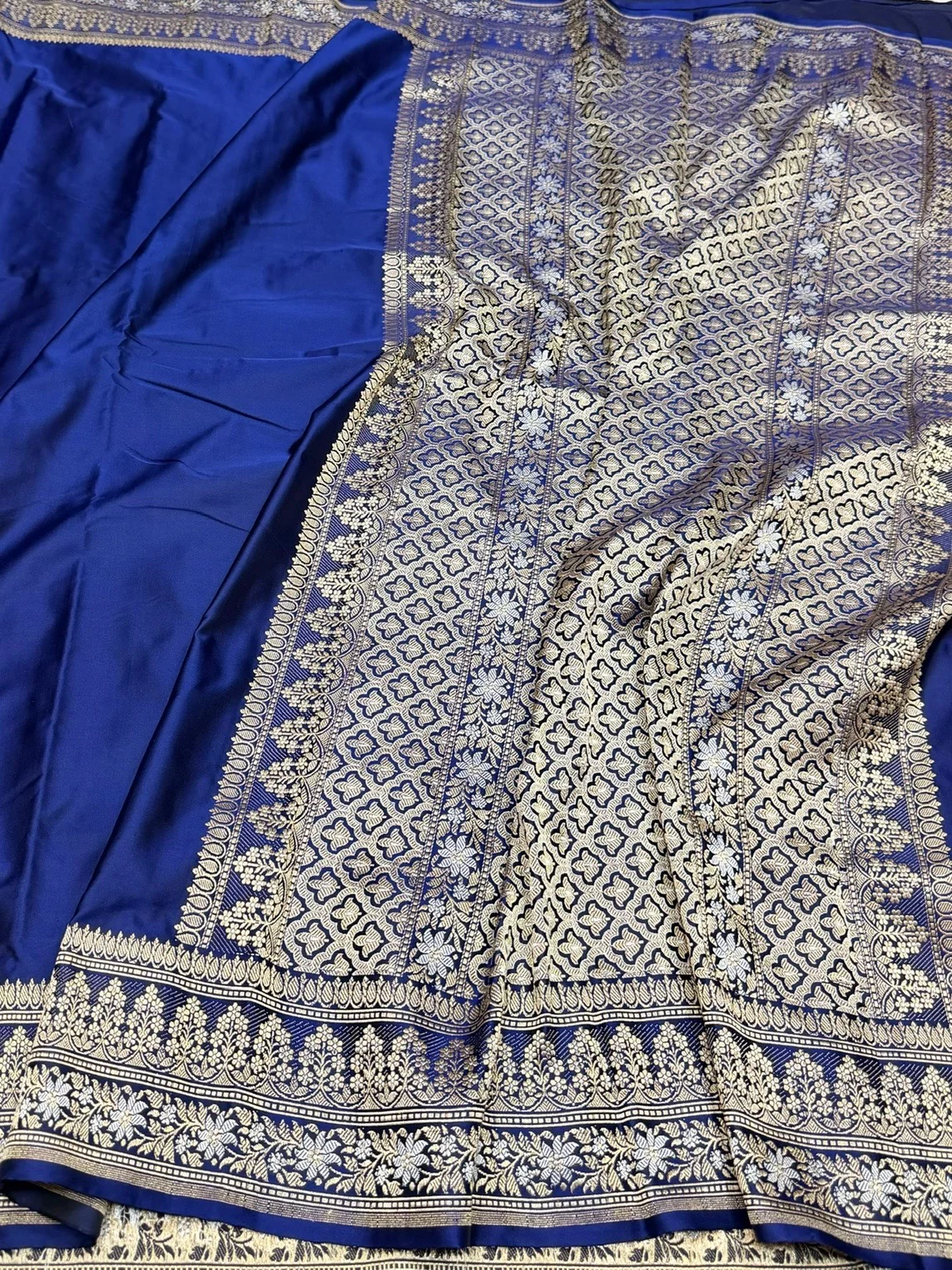 Royal Blue Handwoven Banarasi Pure Mashru Satin Silk Saree - Image 3