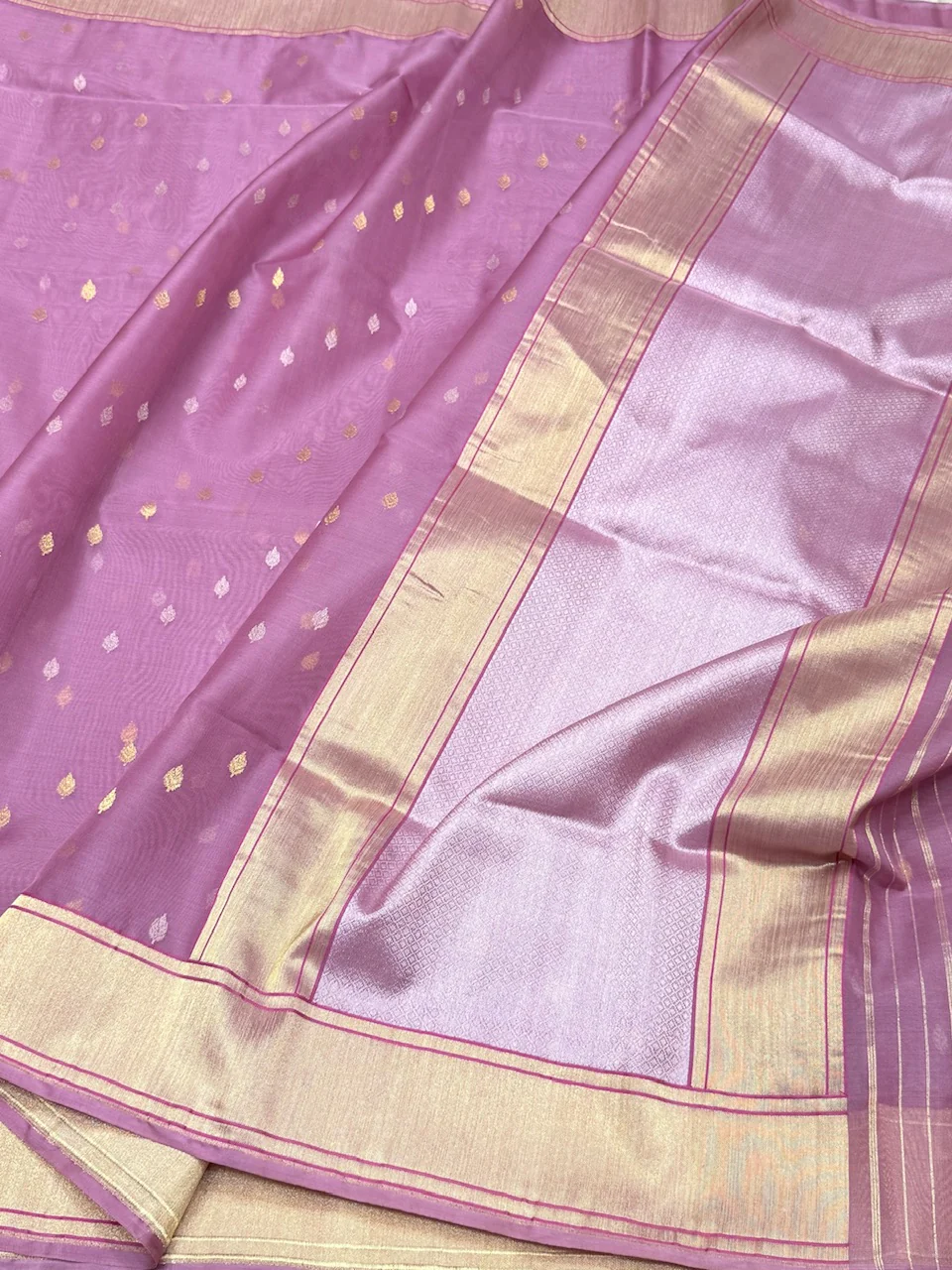 Gajiri Pink Handwoven Banarasi Pure Organza Saree - Image 2