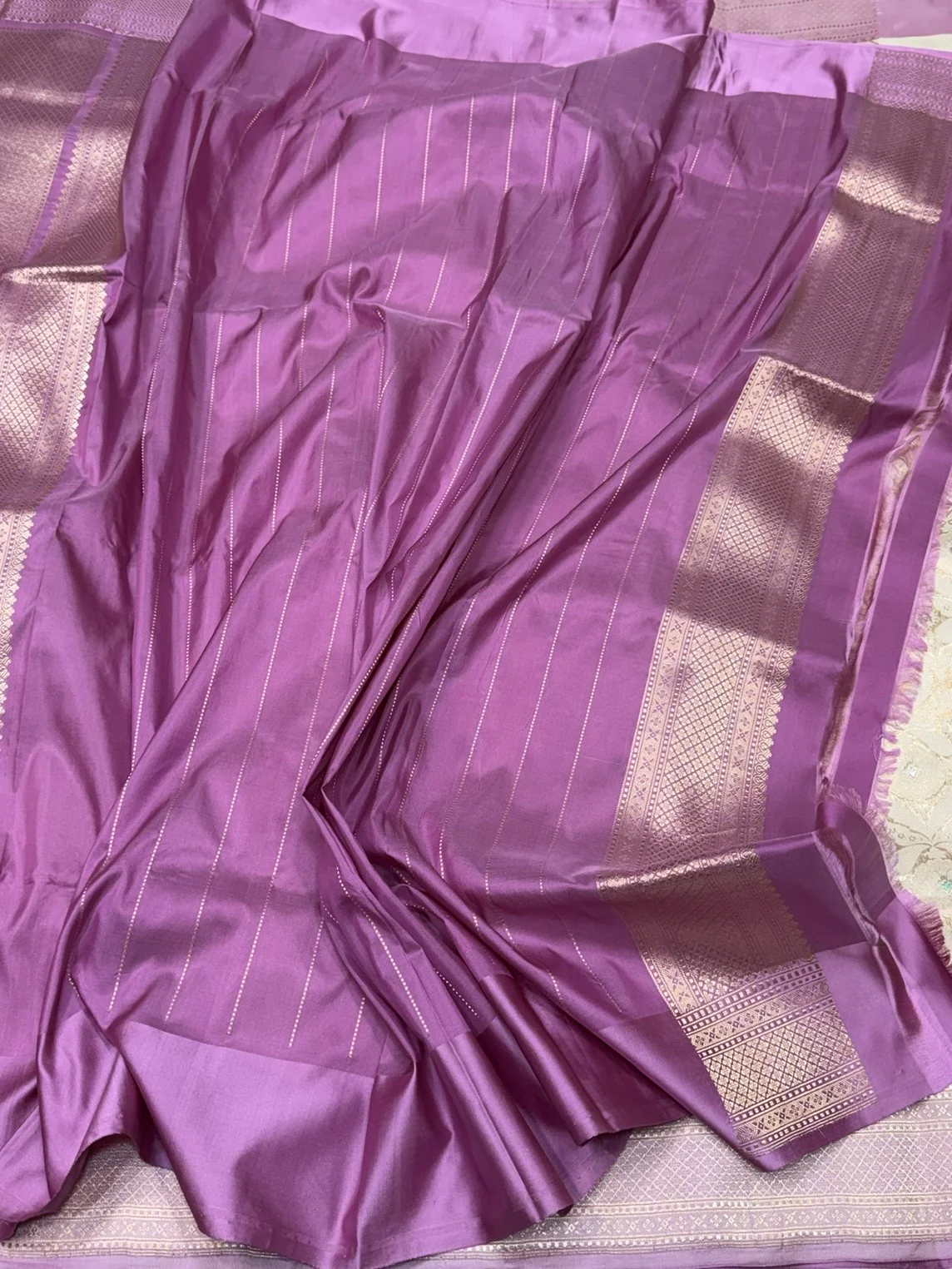 Cream Handwoven Banarasi Pure Silk Brocade Saree with Pastel Pink Satin Border – Luxurious Katan Silk - Image 2