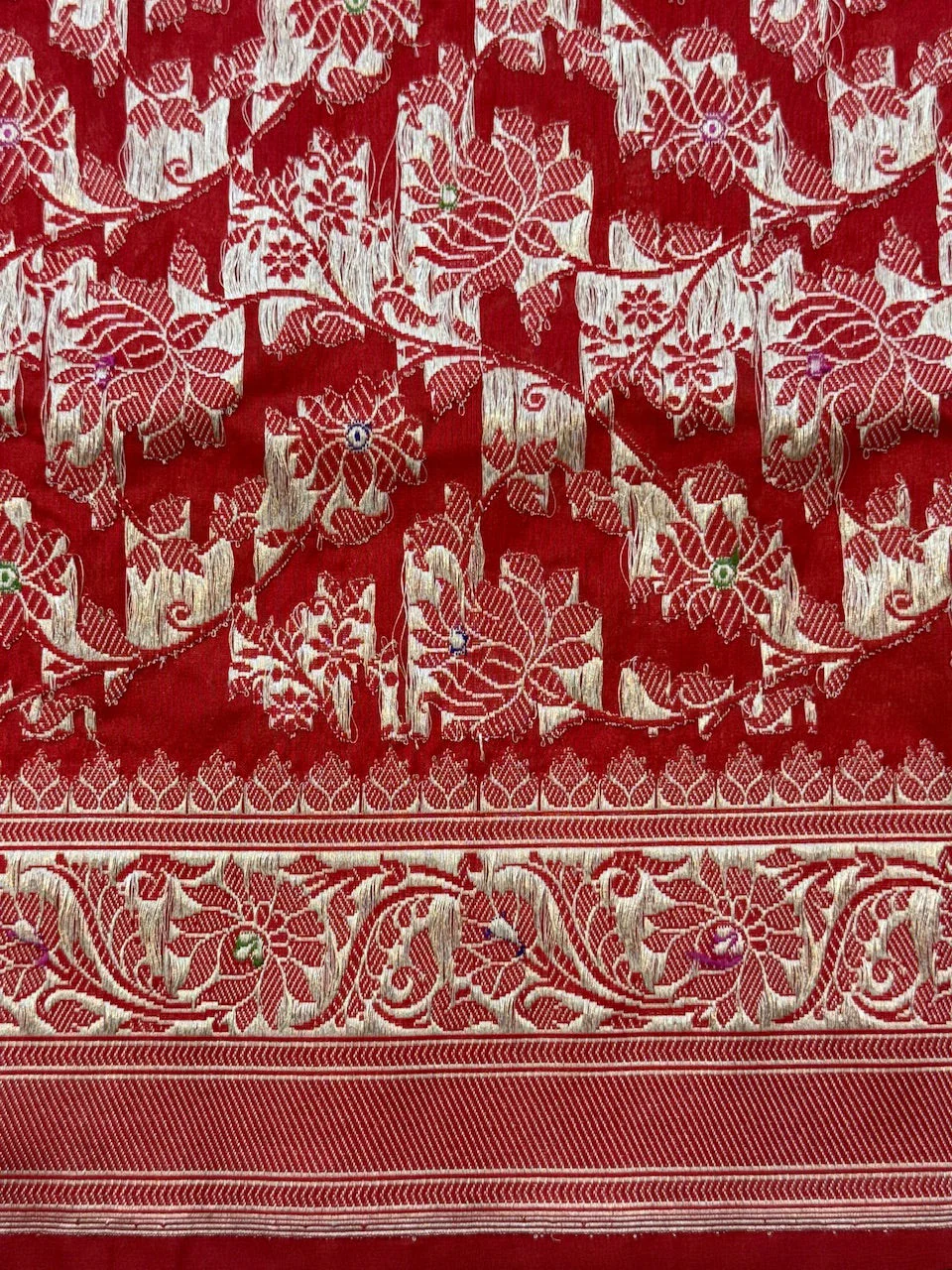 Red Handwoven Pure Banarasi Silk Saree | Pure Katan Silk | Kadwa Weave | HMR Handlooms - Image 3