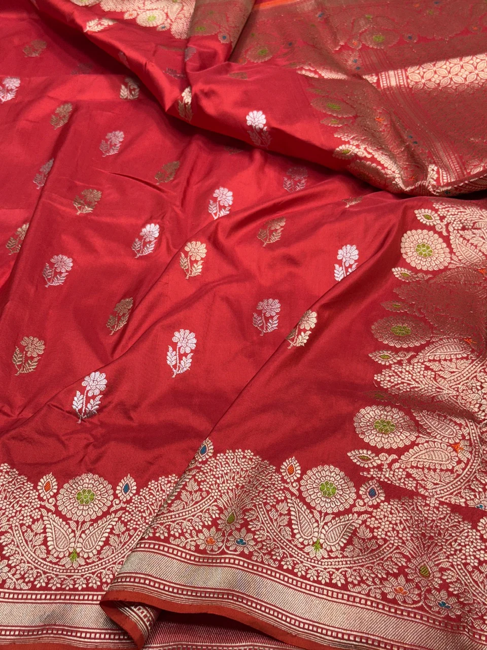 Red Handwoven Banarasi Pure Silk Saree