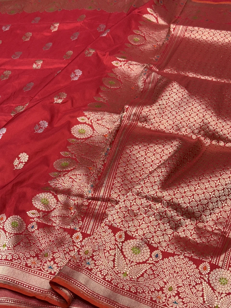 Red Handwoven Banarasi Pure Silk Saree - Image 2