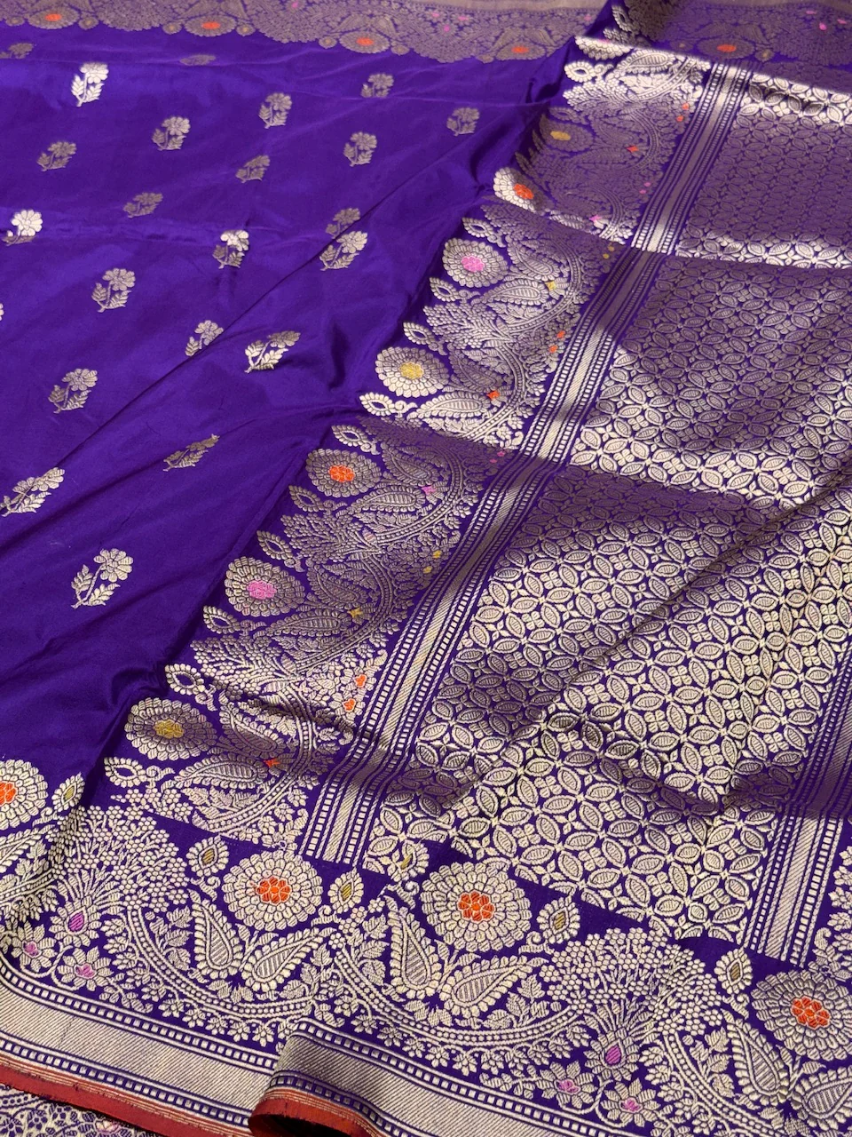 Red Handwoven Banarasi Pure Silk Saree - Image 5
