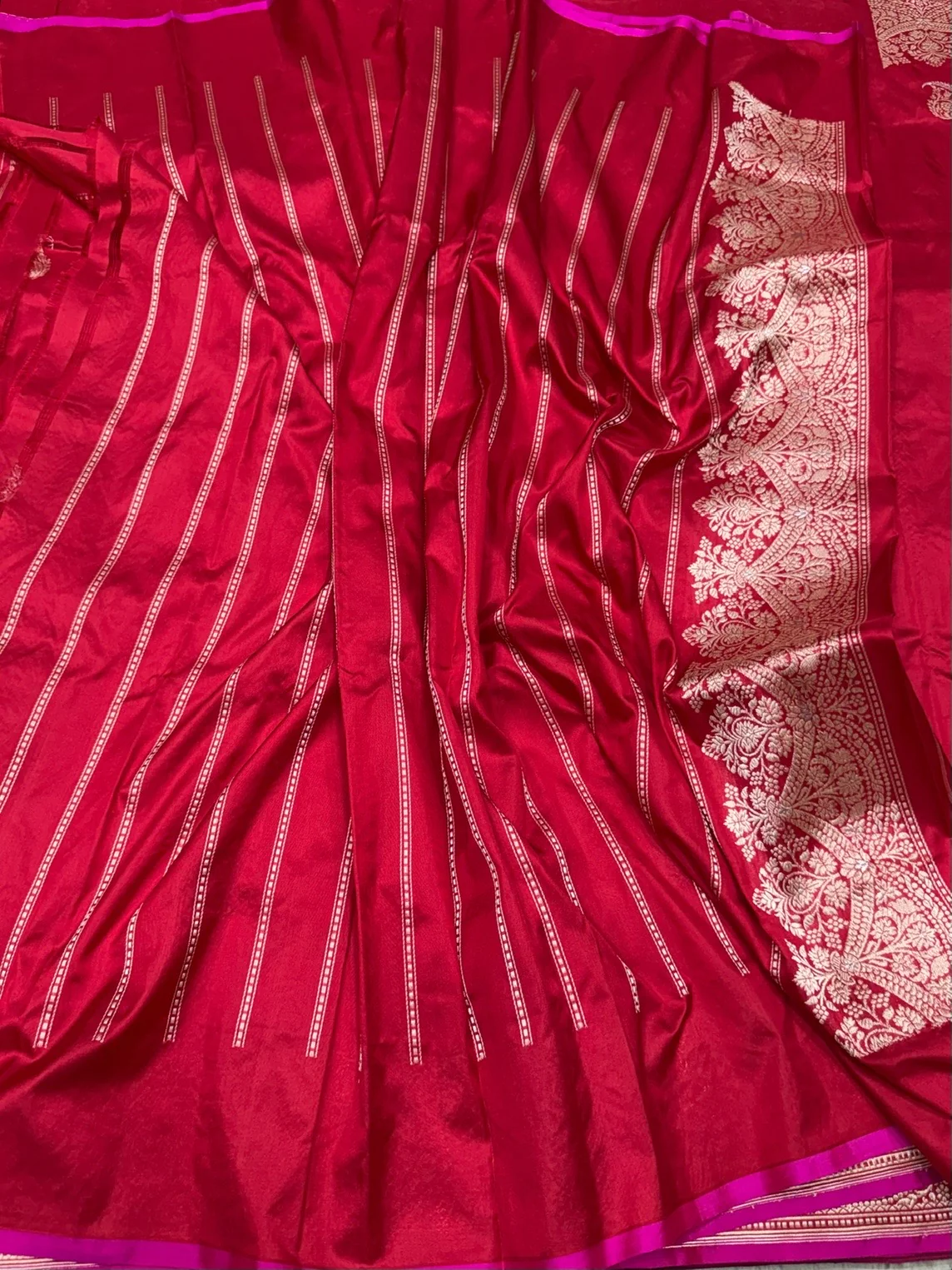 Red Handwoven Banarasi Pure Silk Saree - Image 3
