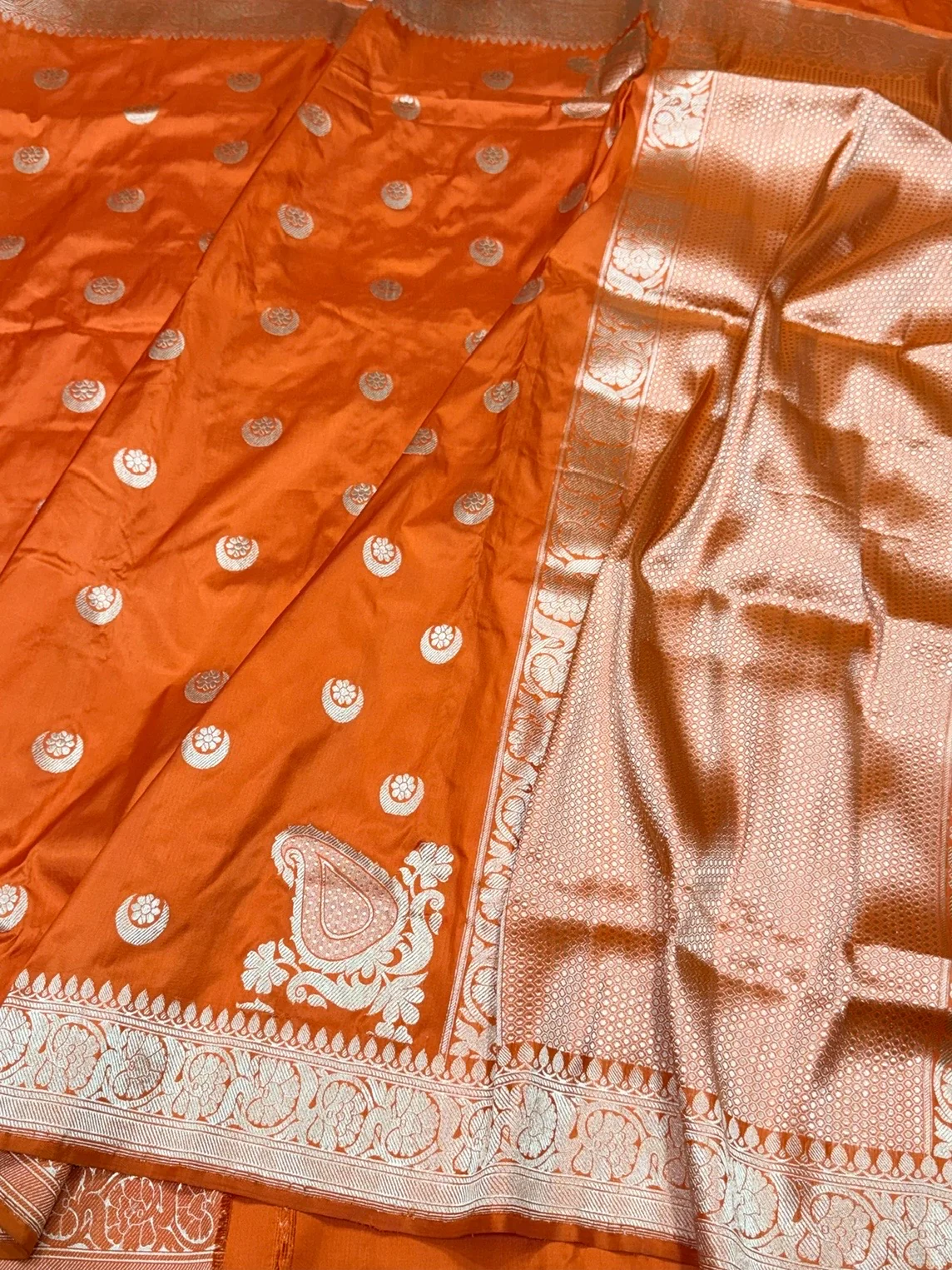 Orange Handwoven Chand Tara Koniya Pure Banarasi Silk Saree – Kadwa Weave | Bridal Katan Silk | 100% Pure Mulberry Silk - Image 3