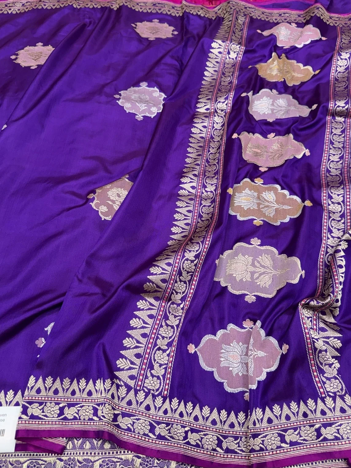Purple Handwoven Pure Banarasi Ektara Silk Saree - Image 3