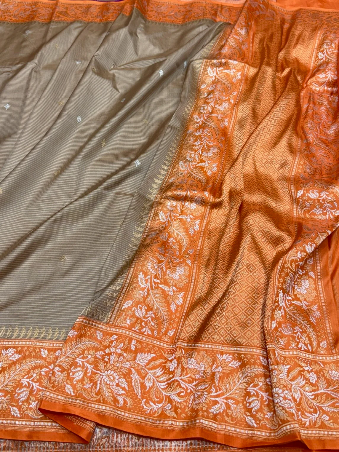 Brown Handwoven Pure Banarasi Ektara Silk Saree - Image 4