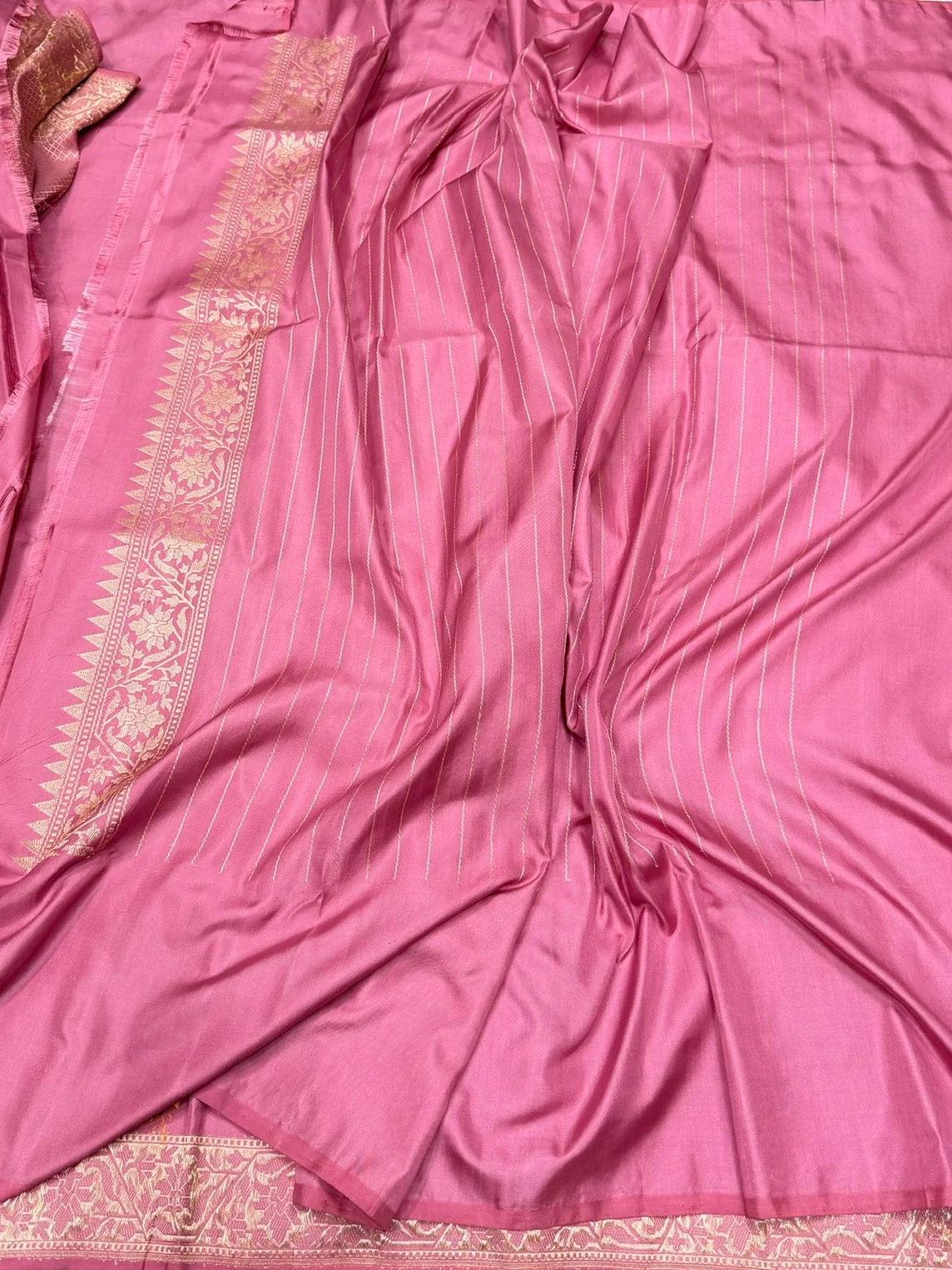 Gajiri Pink Handwoven Pure Banarasi Ektara Silk Saree - Image 2