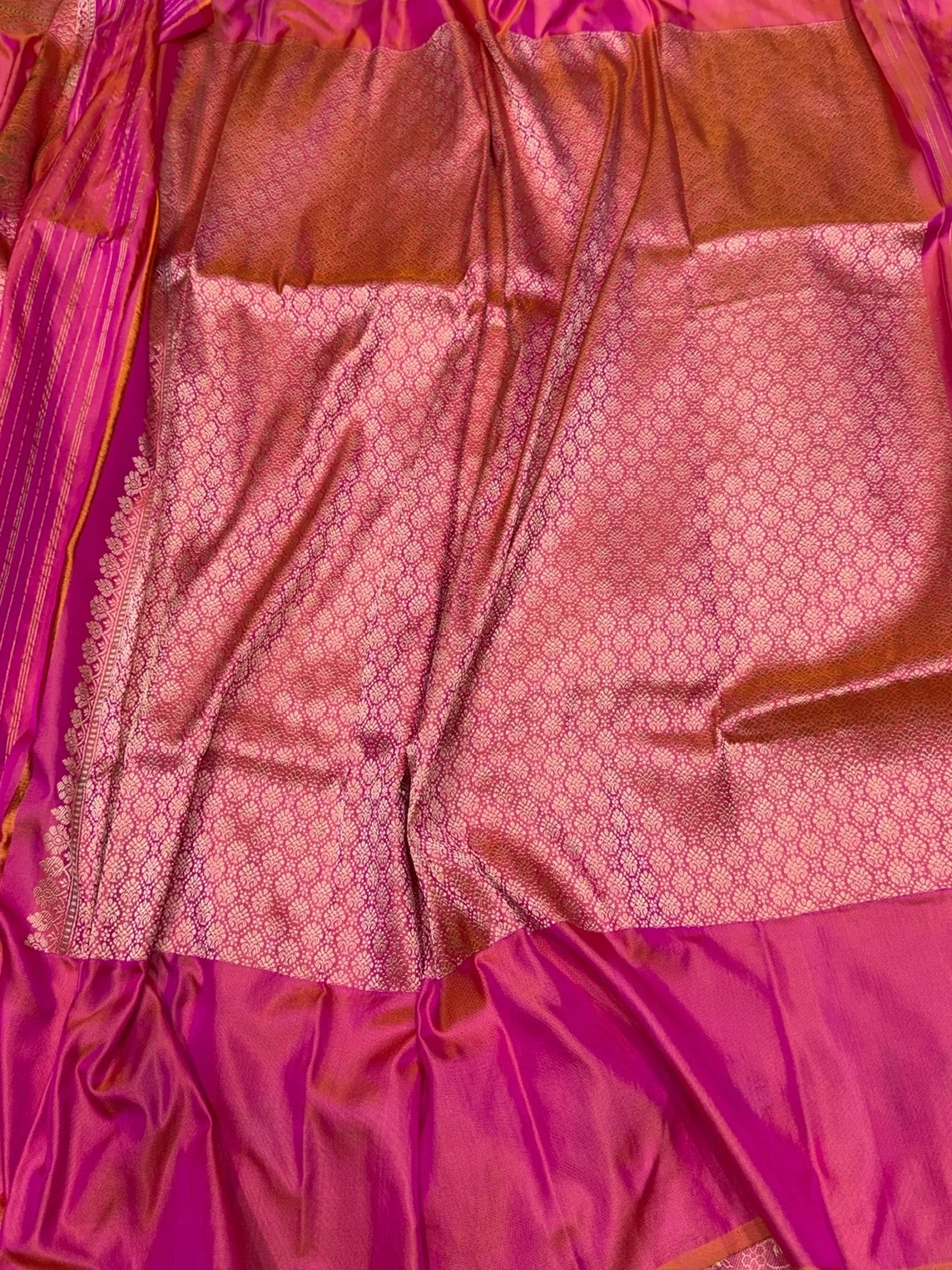 Orangish Pink Handwoven Pure Banarasi Ektara Silk Saree – Kadwa Iktara Weave, Pure Mulberry Silk - Image 2