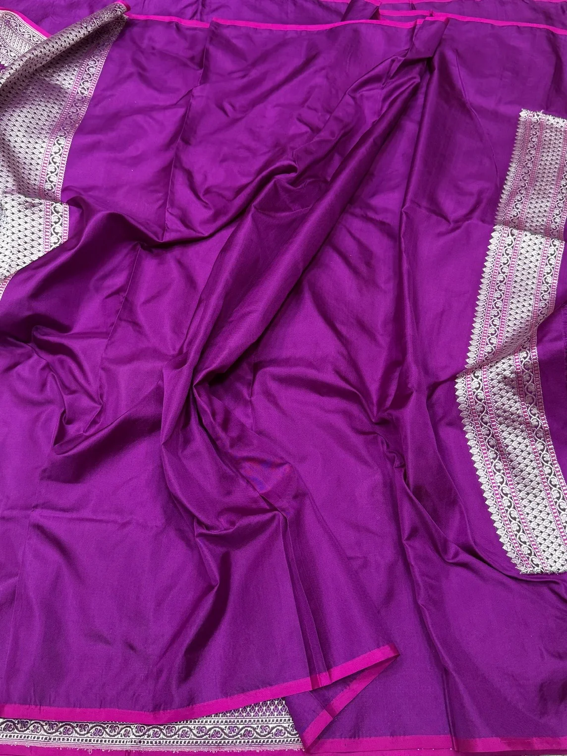 Magenta Pink Handwoven Pure Banarasi Ektara Silk Saree – Kadwa Technique | Authentic Banaras Handloom - Image 3