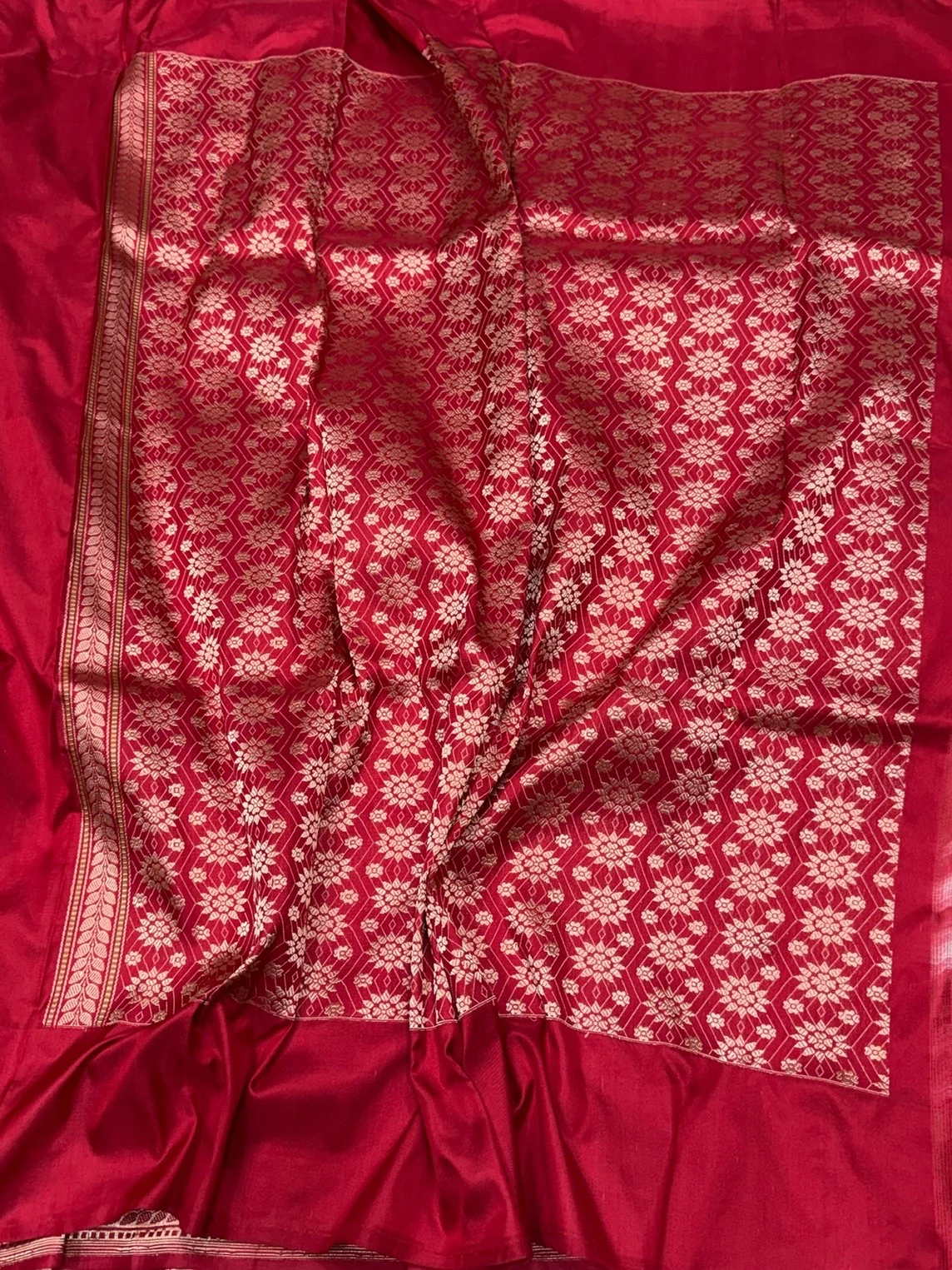 Ivory & Red Pure Banarasi Ektara Silk Saree - Image 2