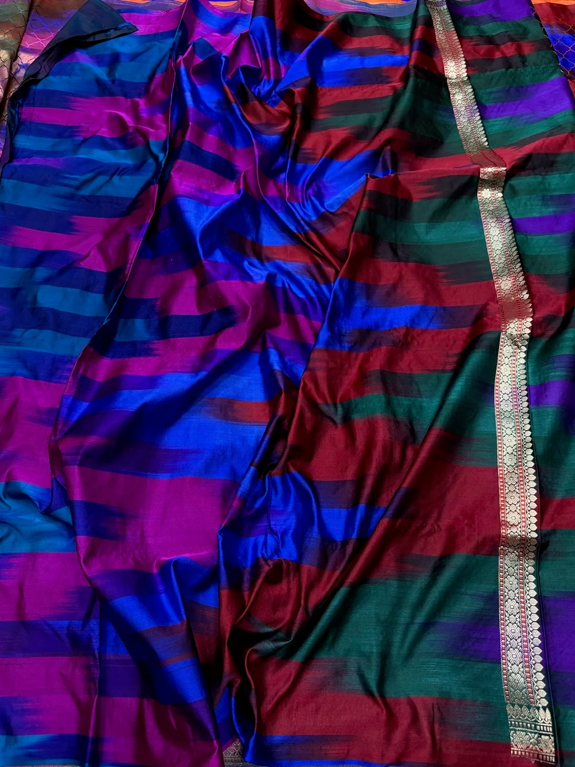 Purple Handwoven Pure Banarasi Satin Tanchoi Silk Saree – Kadwa Weave, Pure Satin Silk - Image 4