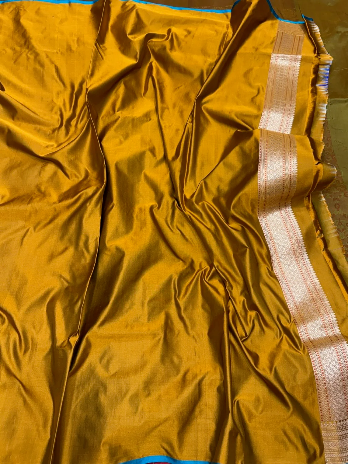 Mustard Yellow Handwoven Pure Banarasi Satin Tanchoi Silk Saree - Image 2