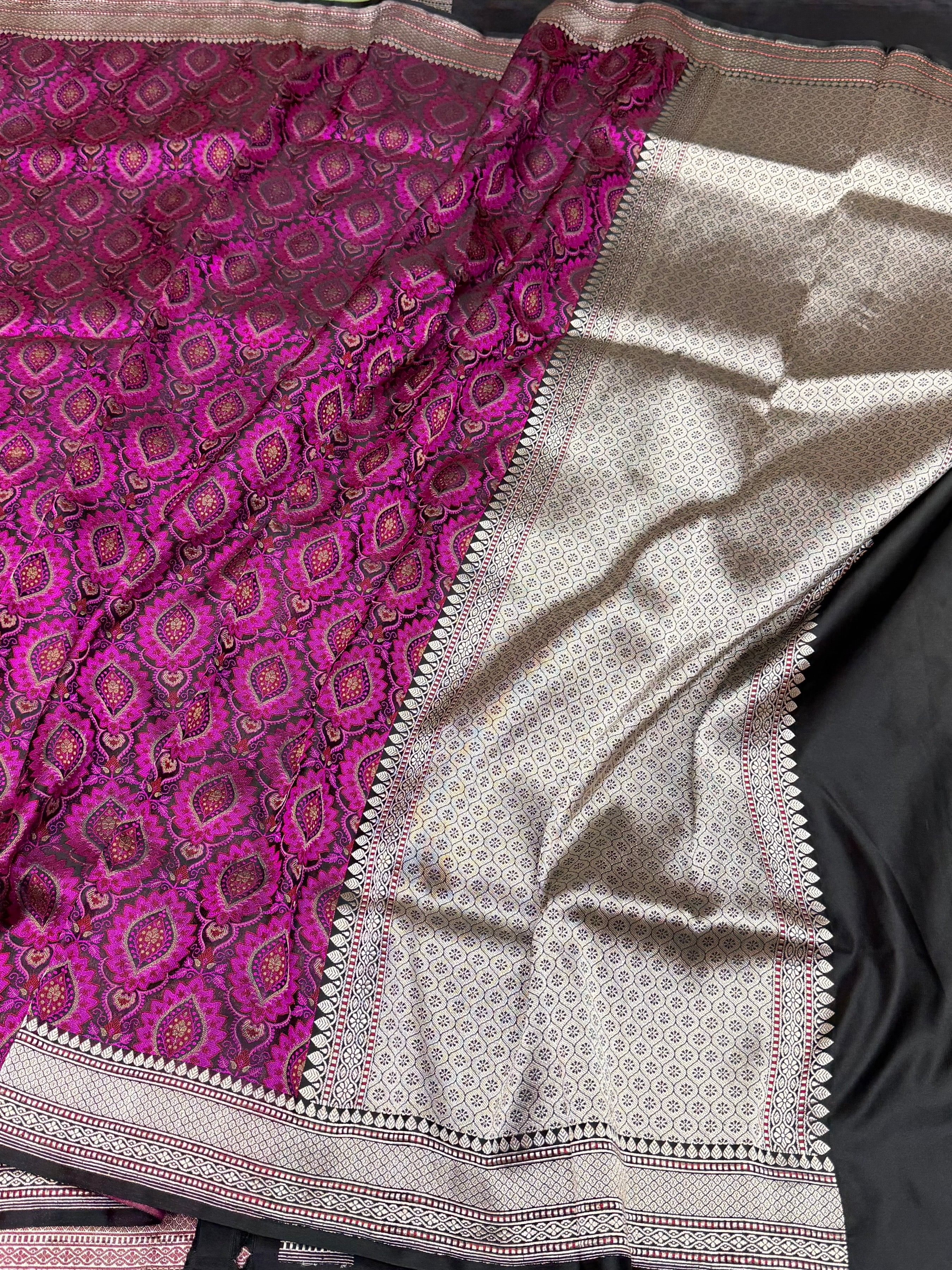 Magenta Pink Handwoven Pure Banarasi Satin Tanchoi Silk Saree – Kadwa Weave | Authentic Banaras Handloom - Image 4