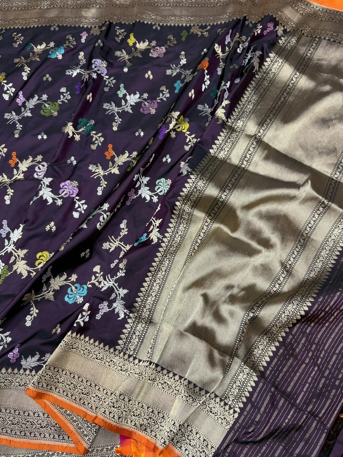 Wine Handwoven Pure Banarasi Silk Saree - Image 3