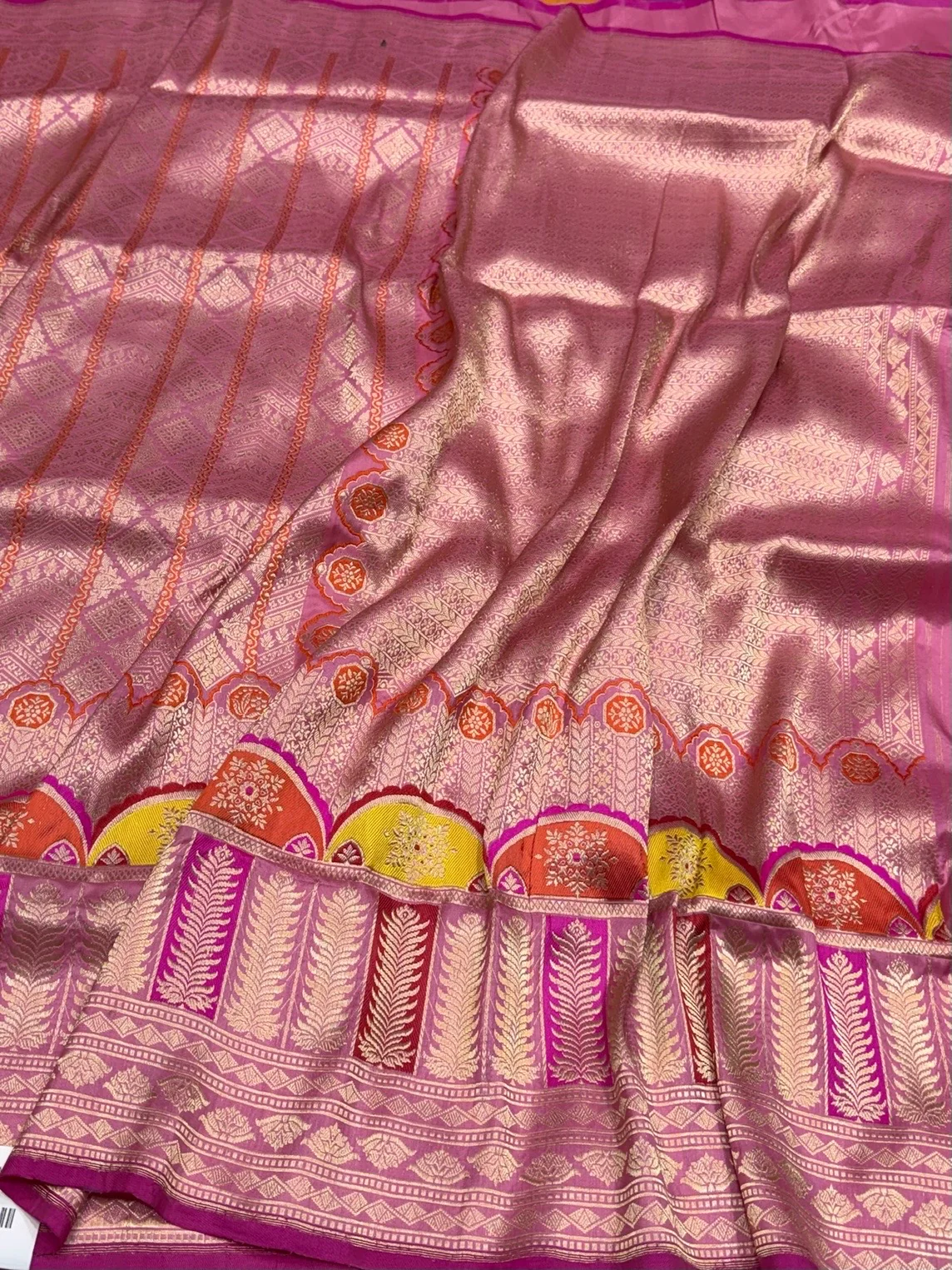 Baby Pink Handwoven Pure Banarasi Silk Saree - Image 3