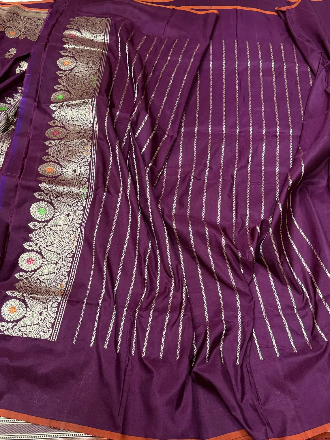 Wine Handwoven Pure Banarasi Silk Saree - Image 2