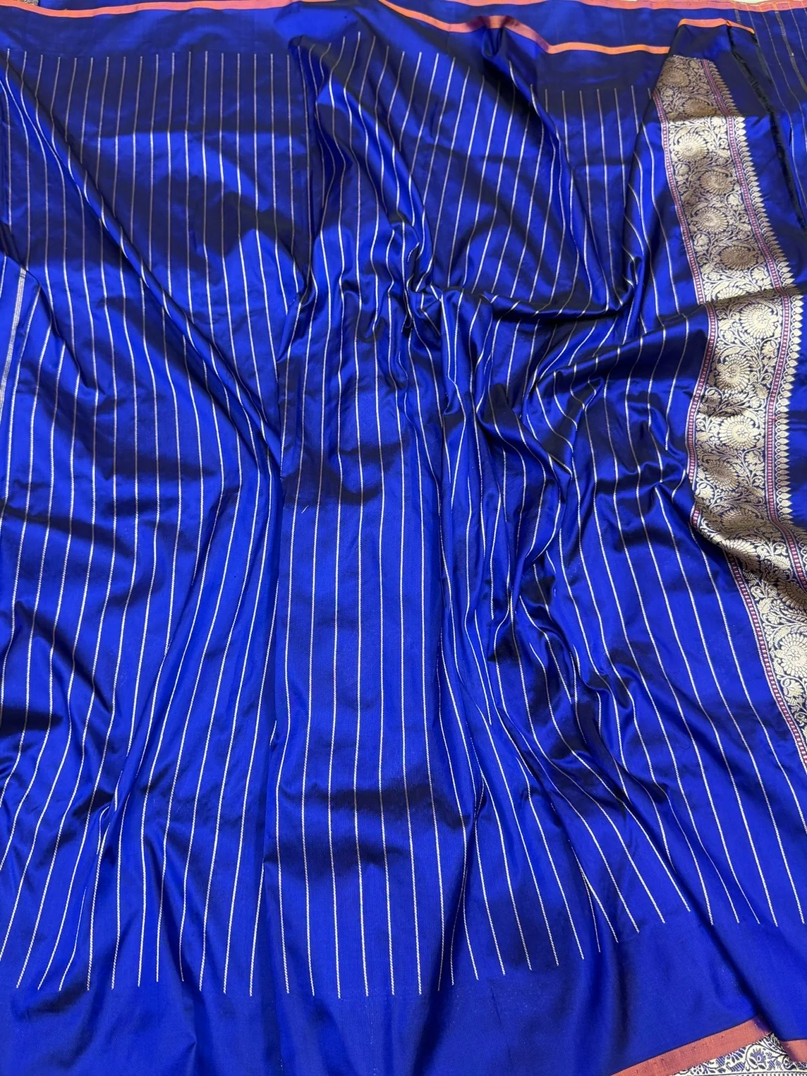 Royal Blue Handwoven Pure Banarasi Silk Saree - Image 2