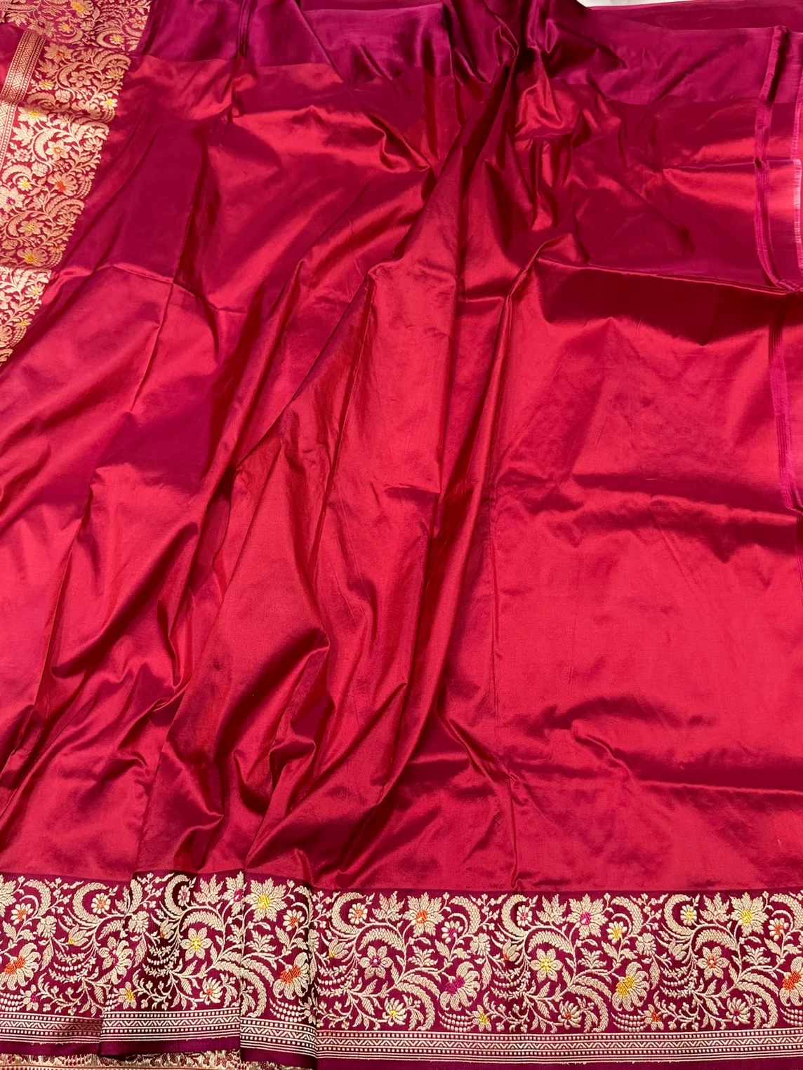 Red Handwoven Pure Banarasi Silk Saree - Image 2
