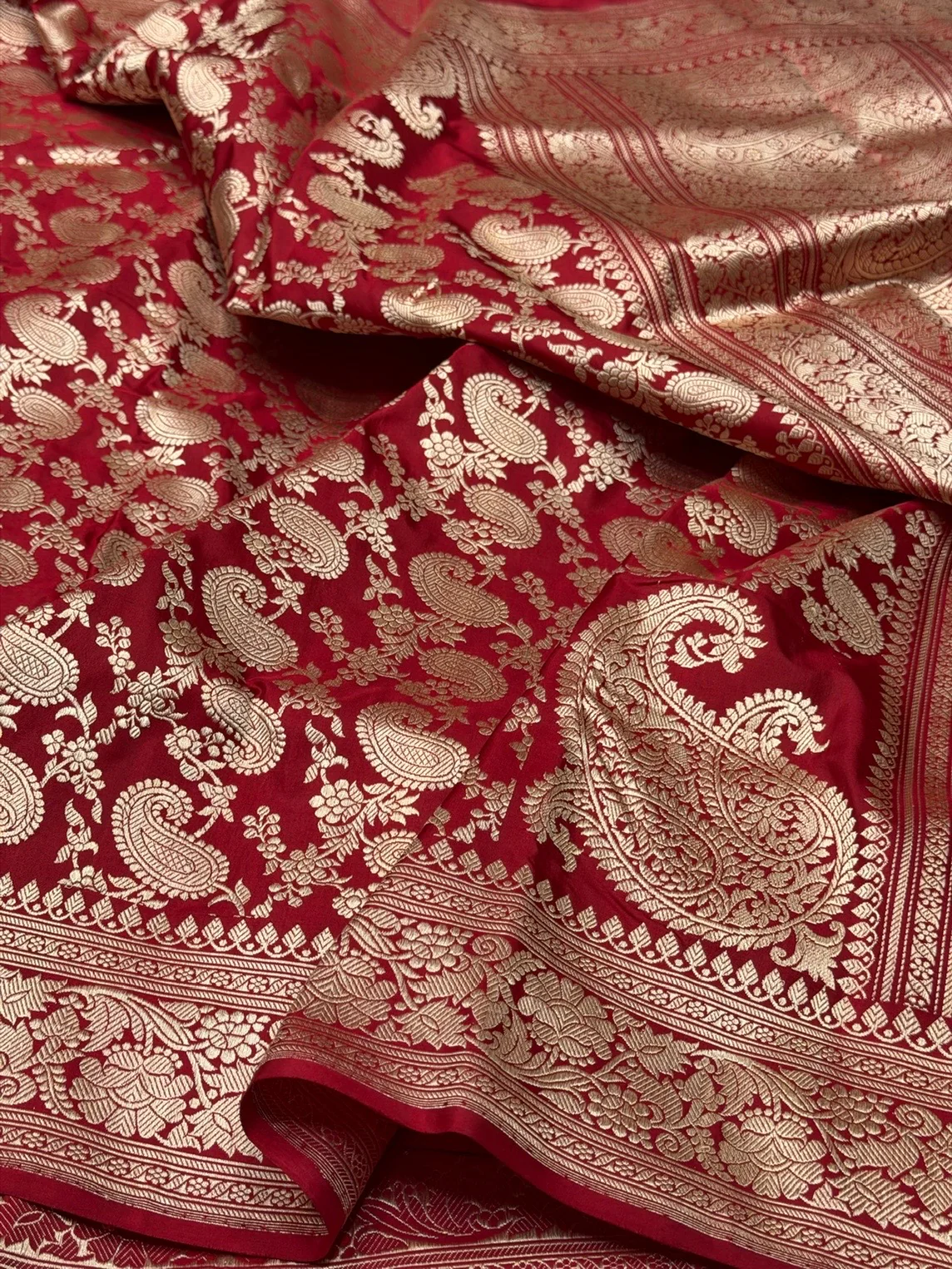 Red Handwoven Pure Banarasi Silk Saree | Pure Katan Silk | Kadwa Weave | HMR Handlooms