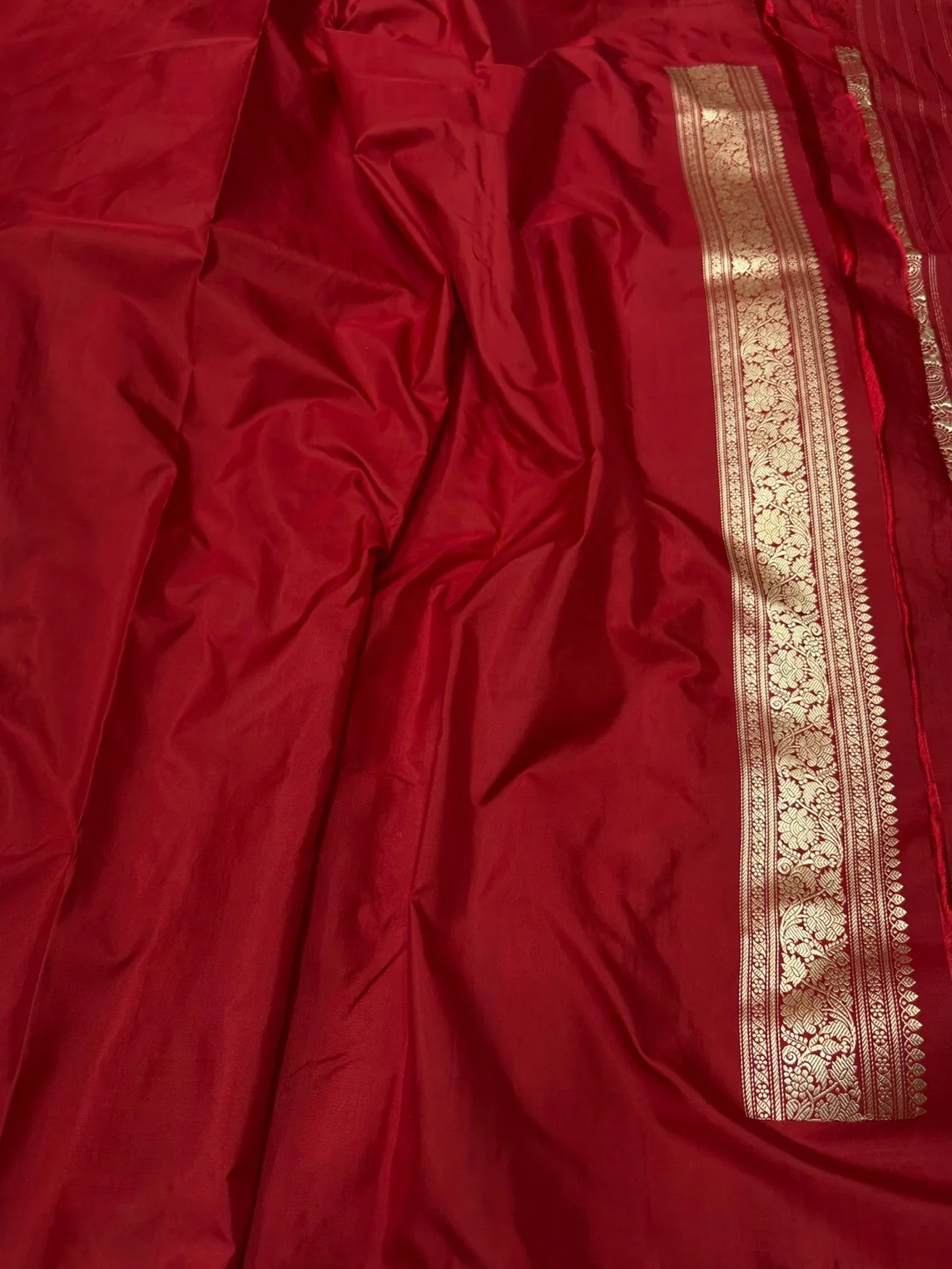 Red Handwoven Pure Banarasi Silk Saree | Pure Katan Silk | Kadwa Weave | HMR Handlooms - Image 2