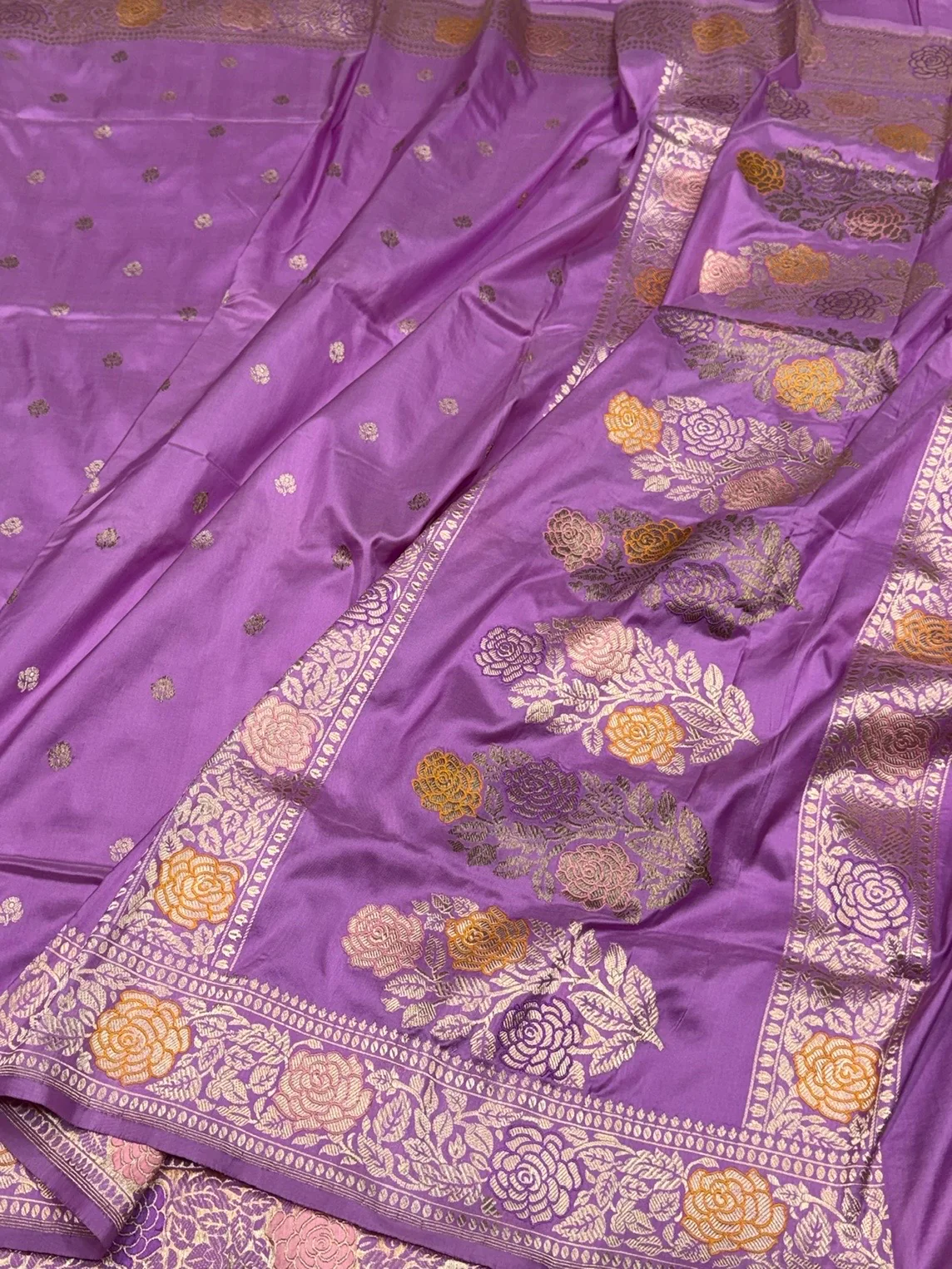 Lavender Handwoven Pure Banarasi Silk Saree - Image 3