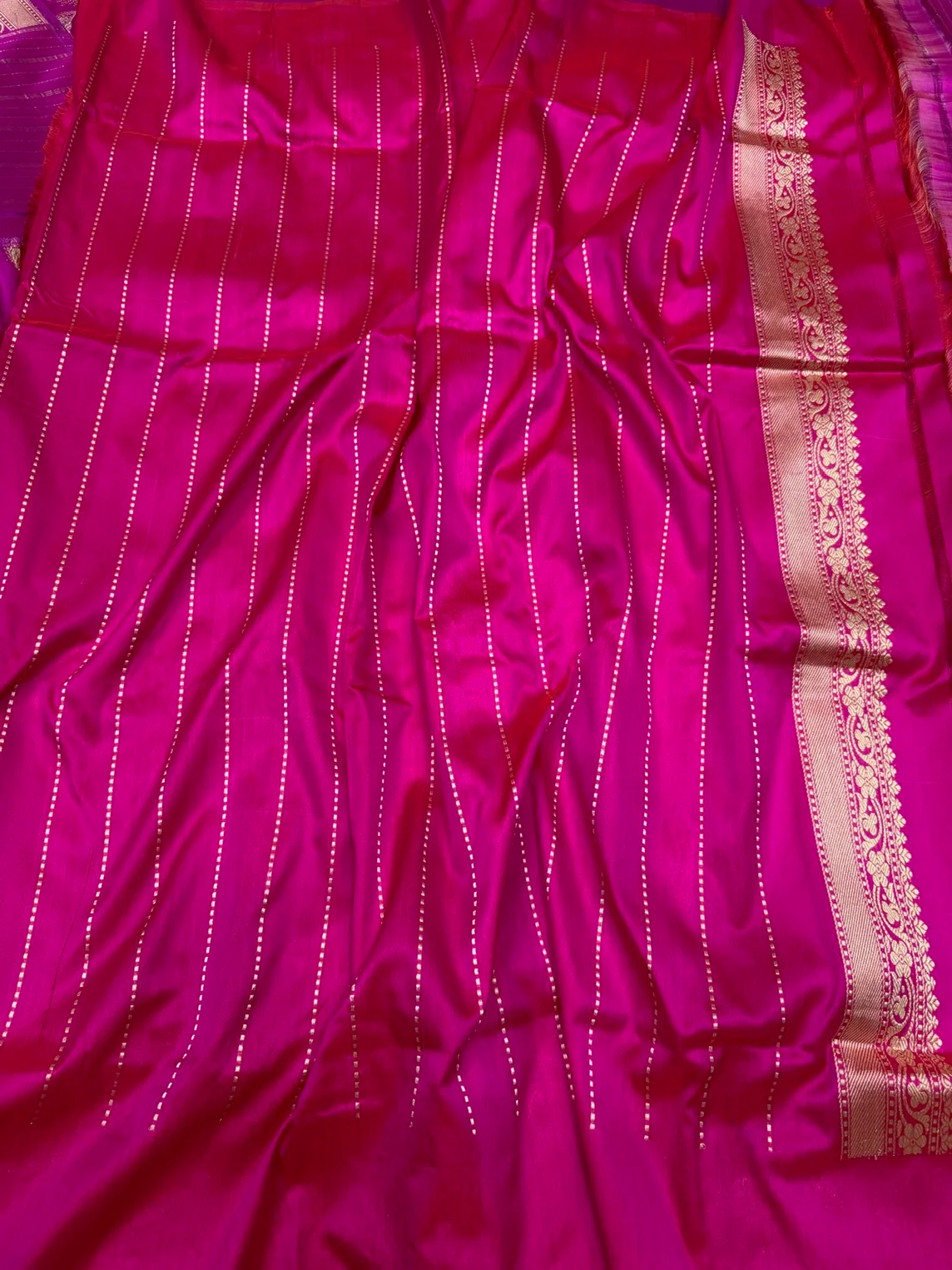 Rani Pink Handwoven Pure Banarasi Silk Saree - Image 2