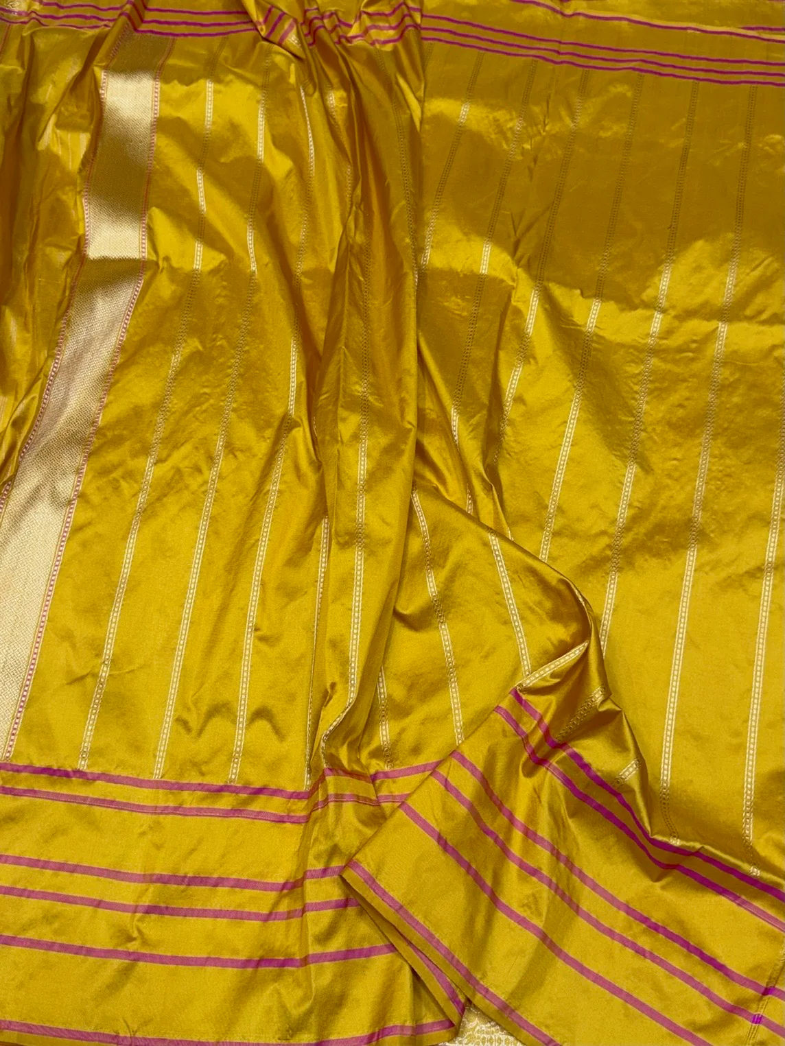 Yellow Handwoven Pure Banarasi Silk Saree in Kadwa Weave | Authentic Katan Mulberry Silk - Image 3