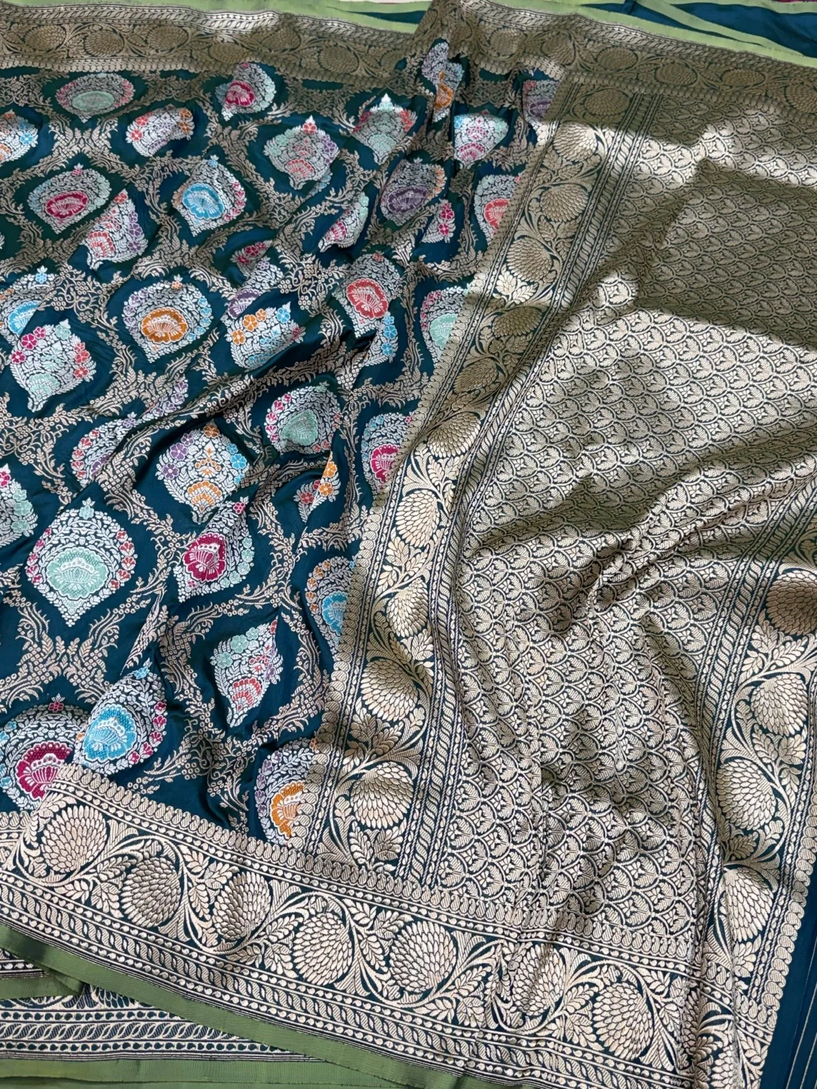Deep Teal Blue Handwoven Pure Banarasi Silk Saree in Kadwa Weave – 100% Katan Mulberry Silk - Image 3