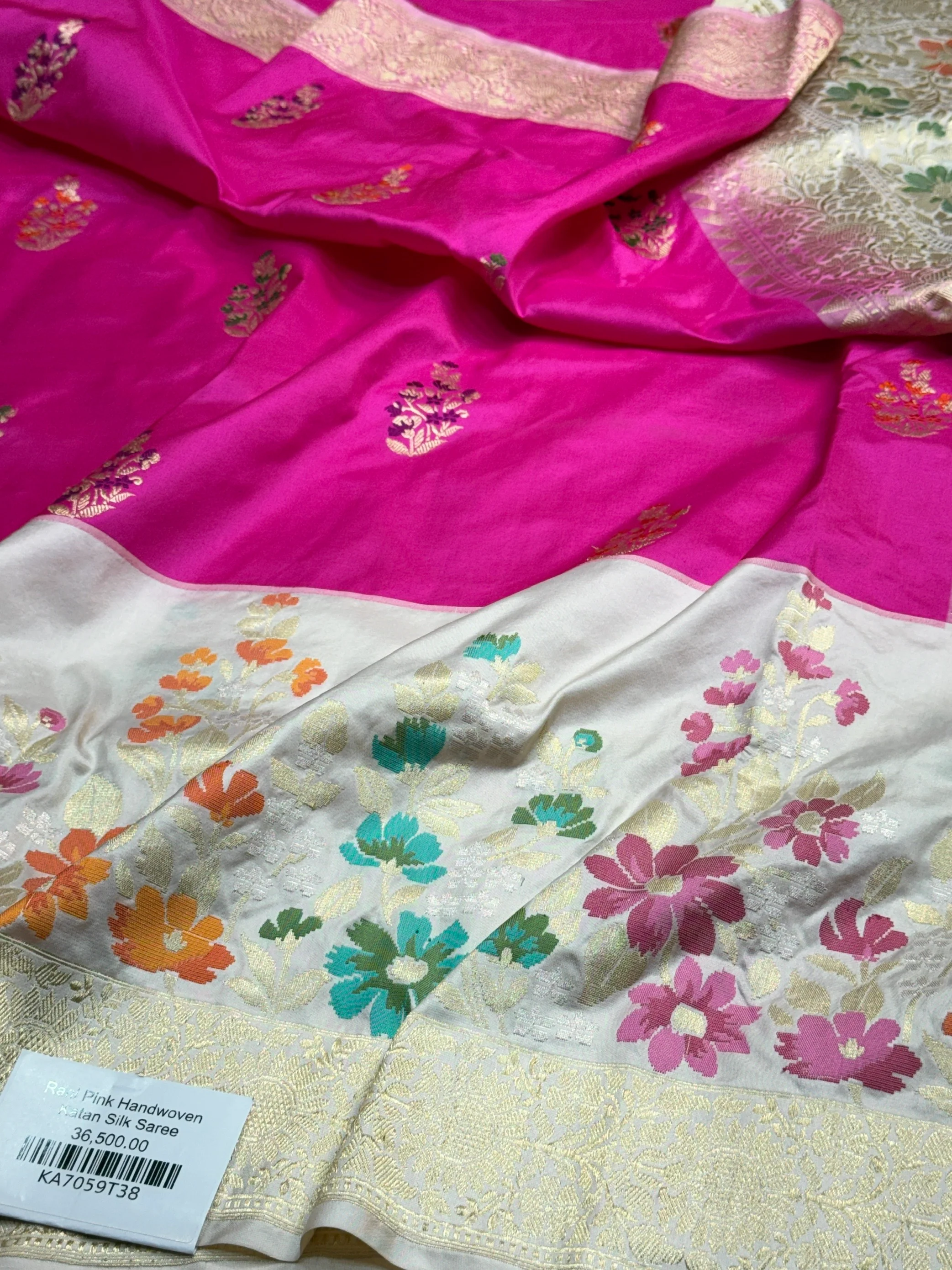 Rani Pink Handwoven Pure Banarasi Silk Saree in Kadwa Weave