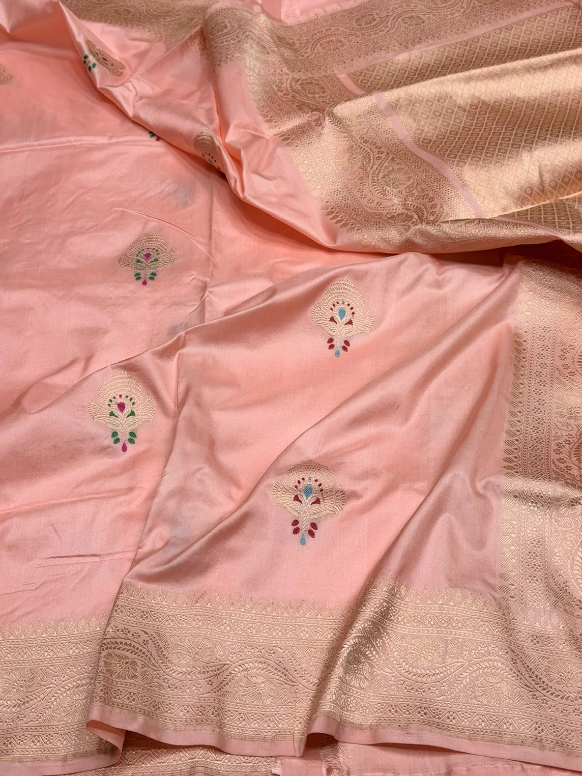 Peach Handwoven Pure Banarasi Silk Saree in Kadwa Weave