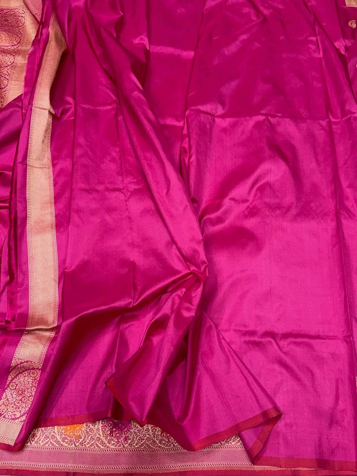 Rani Pink Handwoven Pure Banarasi Silk Saree in Kadwa Weave | Authentic Katan Mulberry Silk - Image 2