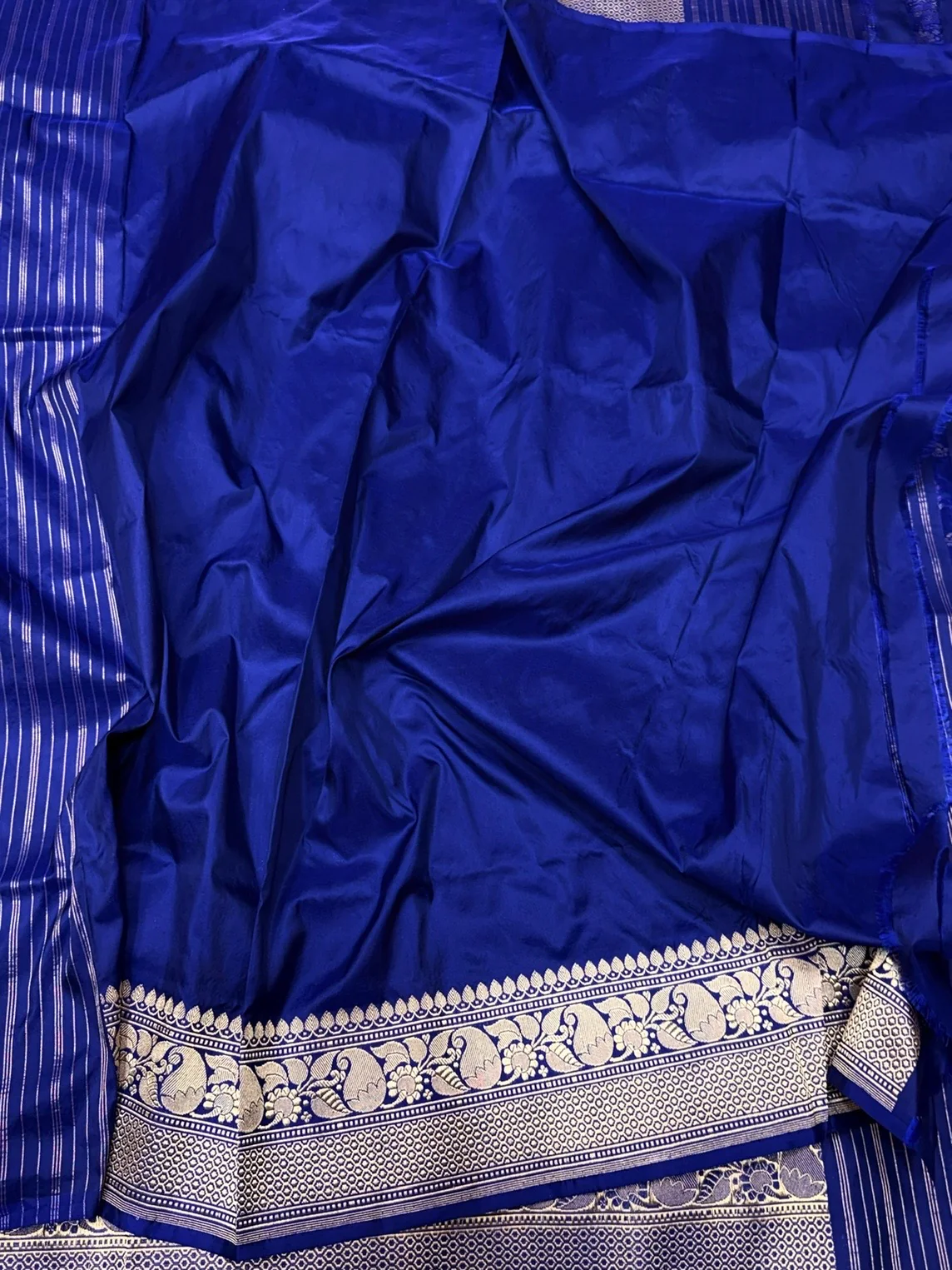 Royal Blue Handwoven Pure Banarasi Silk Saree – Kadwa Weave in 100% Katan Mulberry Silk - Image 2
