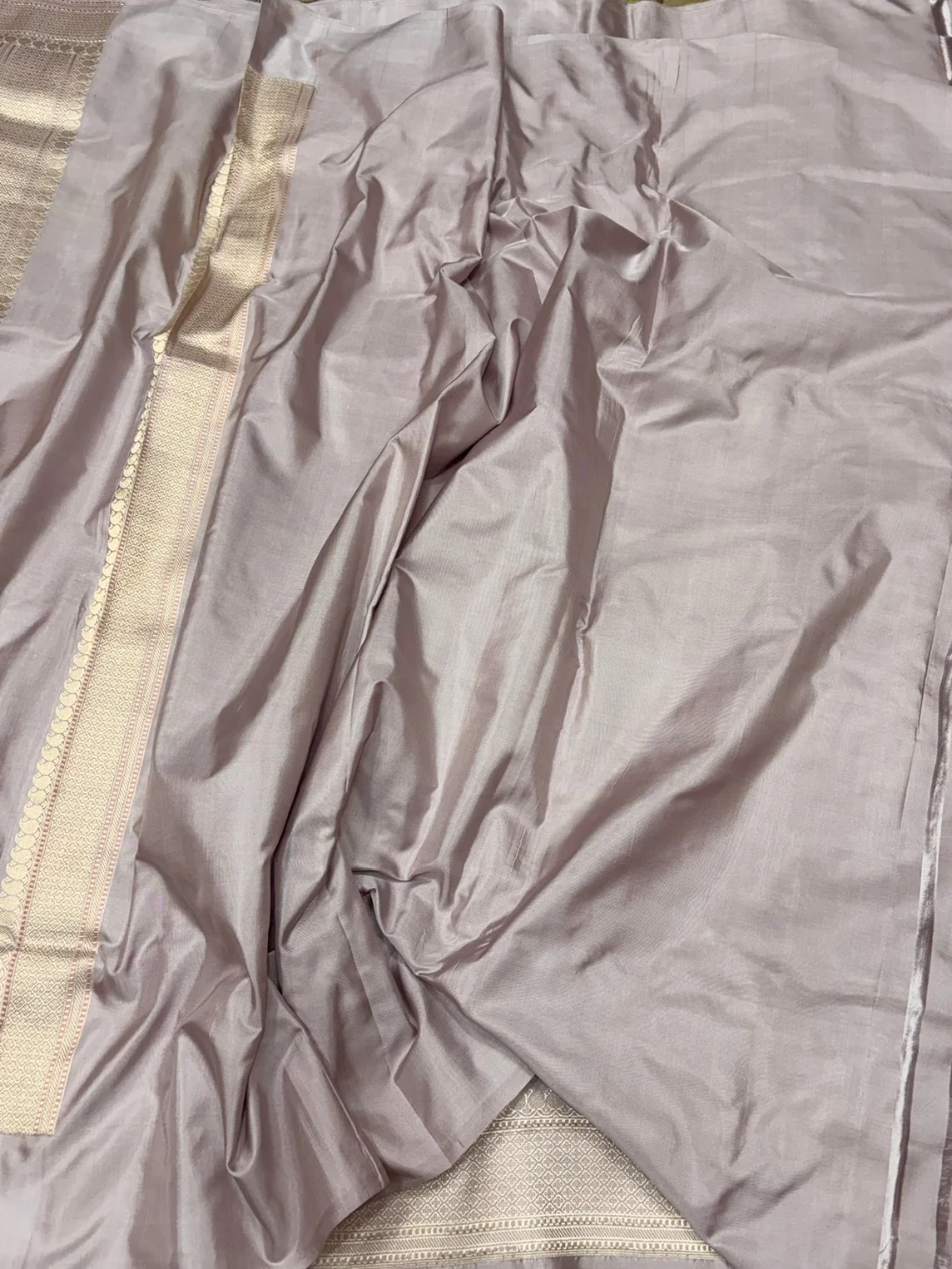 Mauve Handwoven Pure Banarasi Silk Saree – Kadwa Weave in 100% Katan Mulberry Silk - Image 2