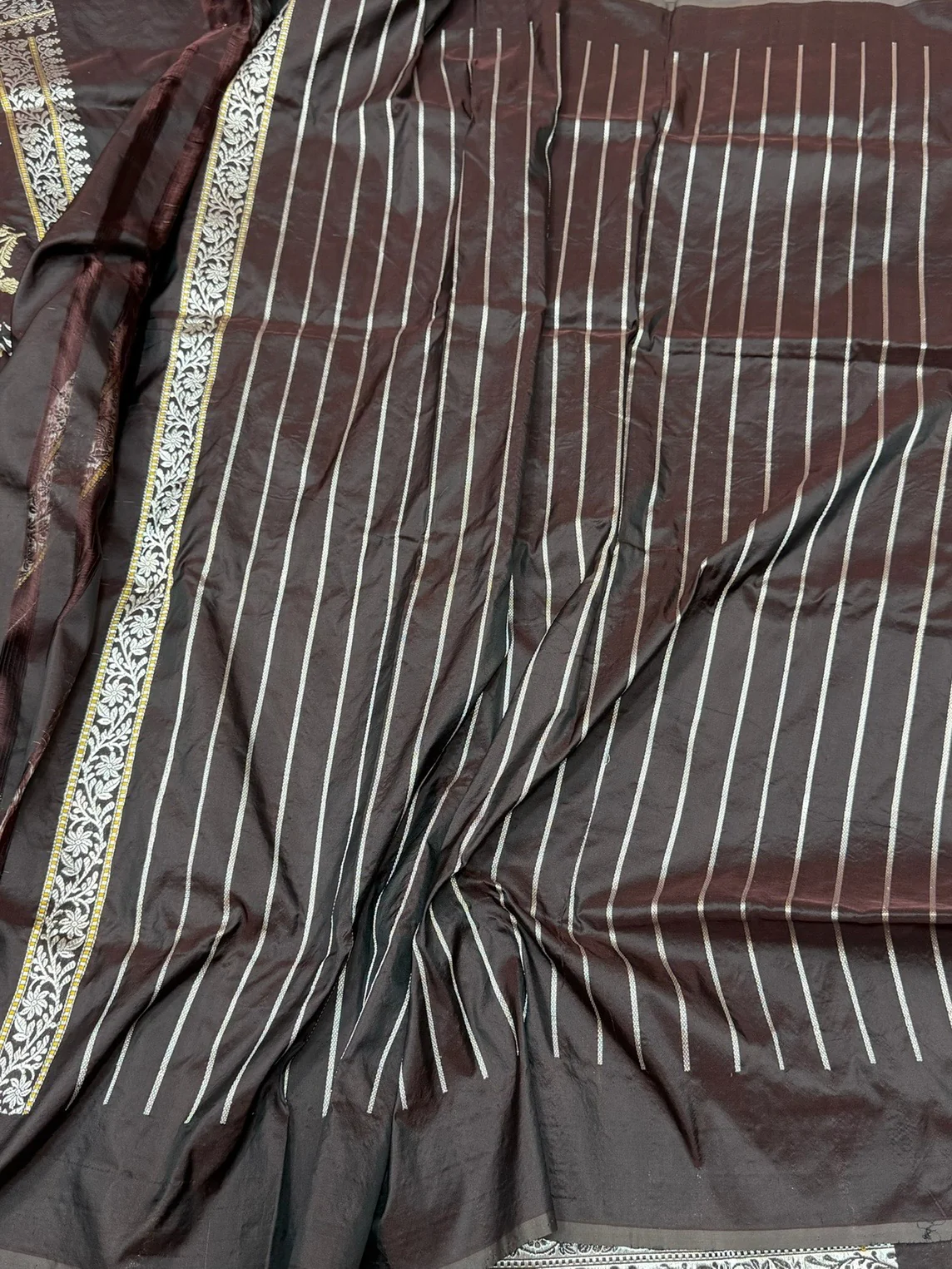 Coffee Brown Handwoven Pure Banarasi Silk Saree – Kadwa Weave, Pure Katan-Mulberry Silk - Image 2